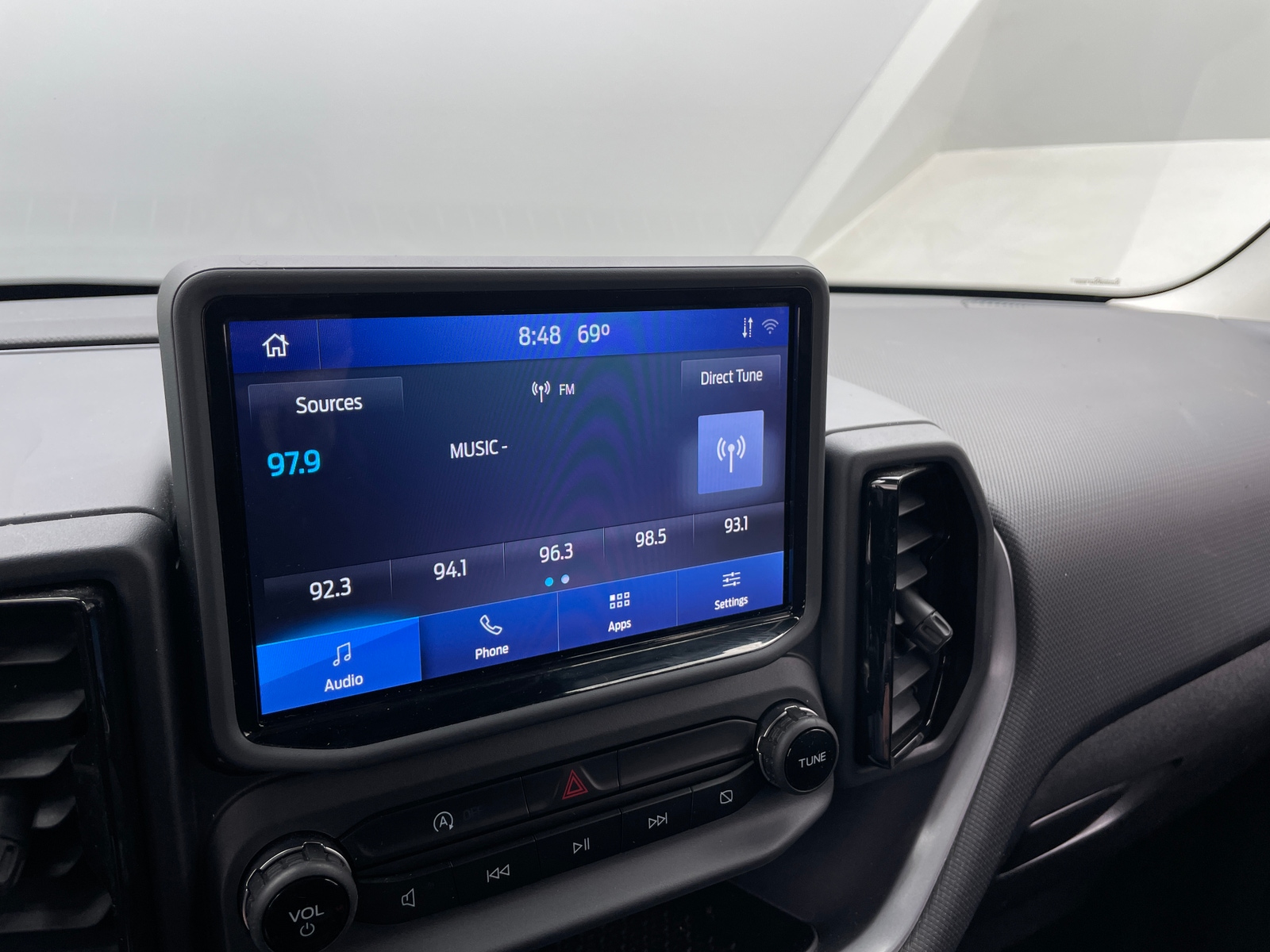 Thumbnail: 2022 Ford Bronco Sport - 4