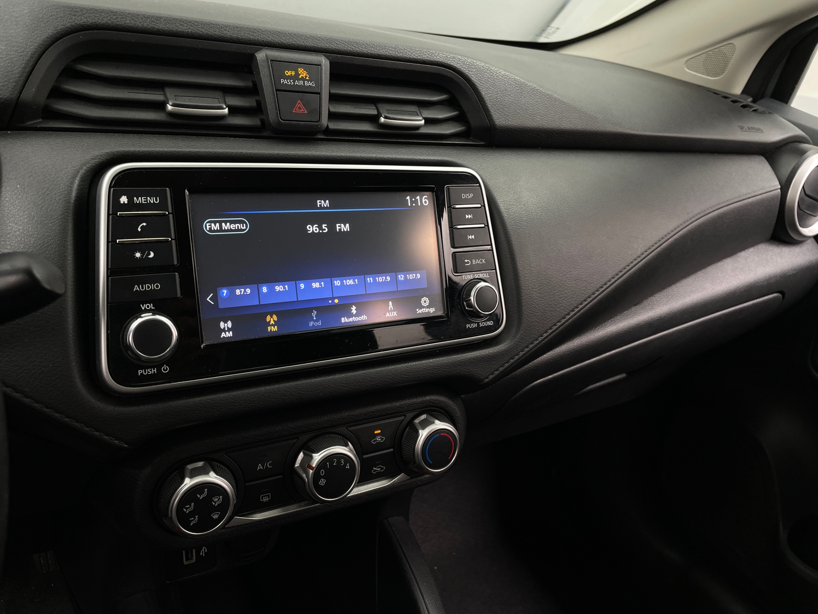 Thumbnail: 2020 Nissan Versa - 4