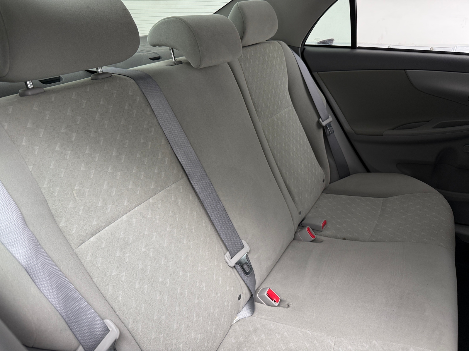 Thumbnail: 2010 Toyota Corolla - 6