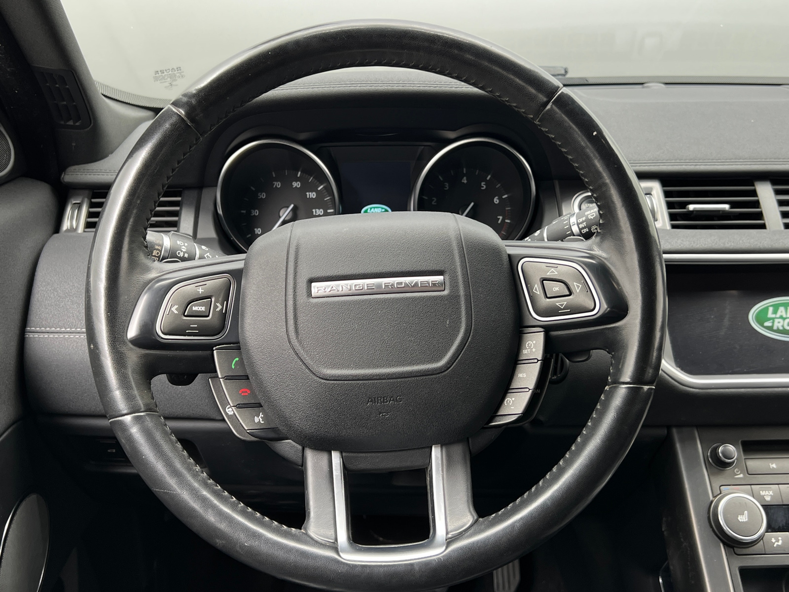 Thumbnail: 2019 Land Rover Range Rover Evoque - 4