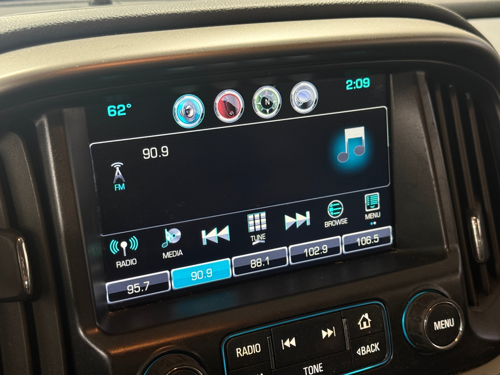 Thumbnail: 2016 Chevrolet Colorado - 4