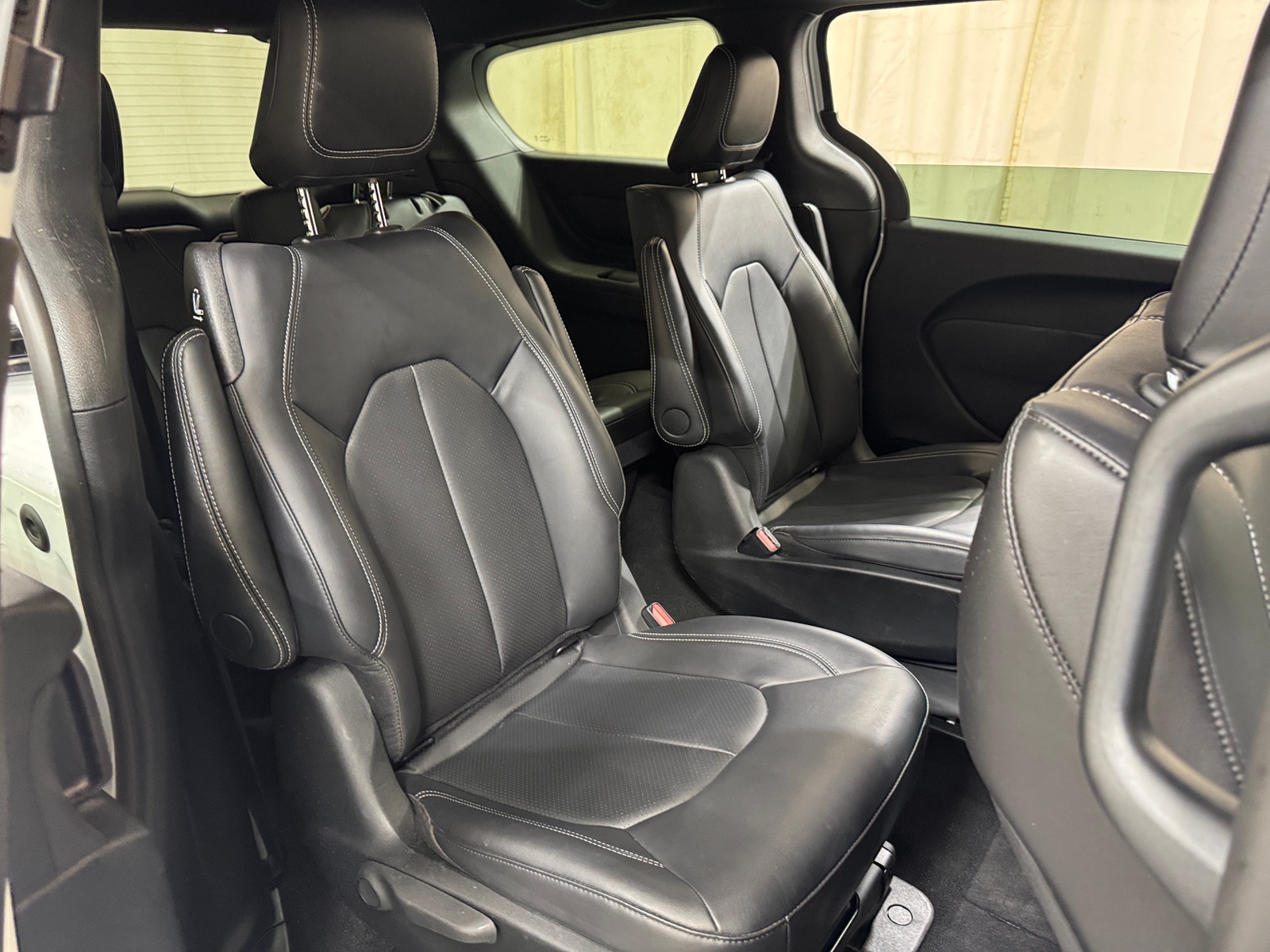 Thumbnail: 2024 Chrysler Pacifica - 5