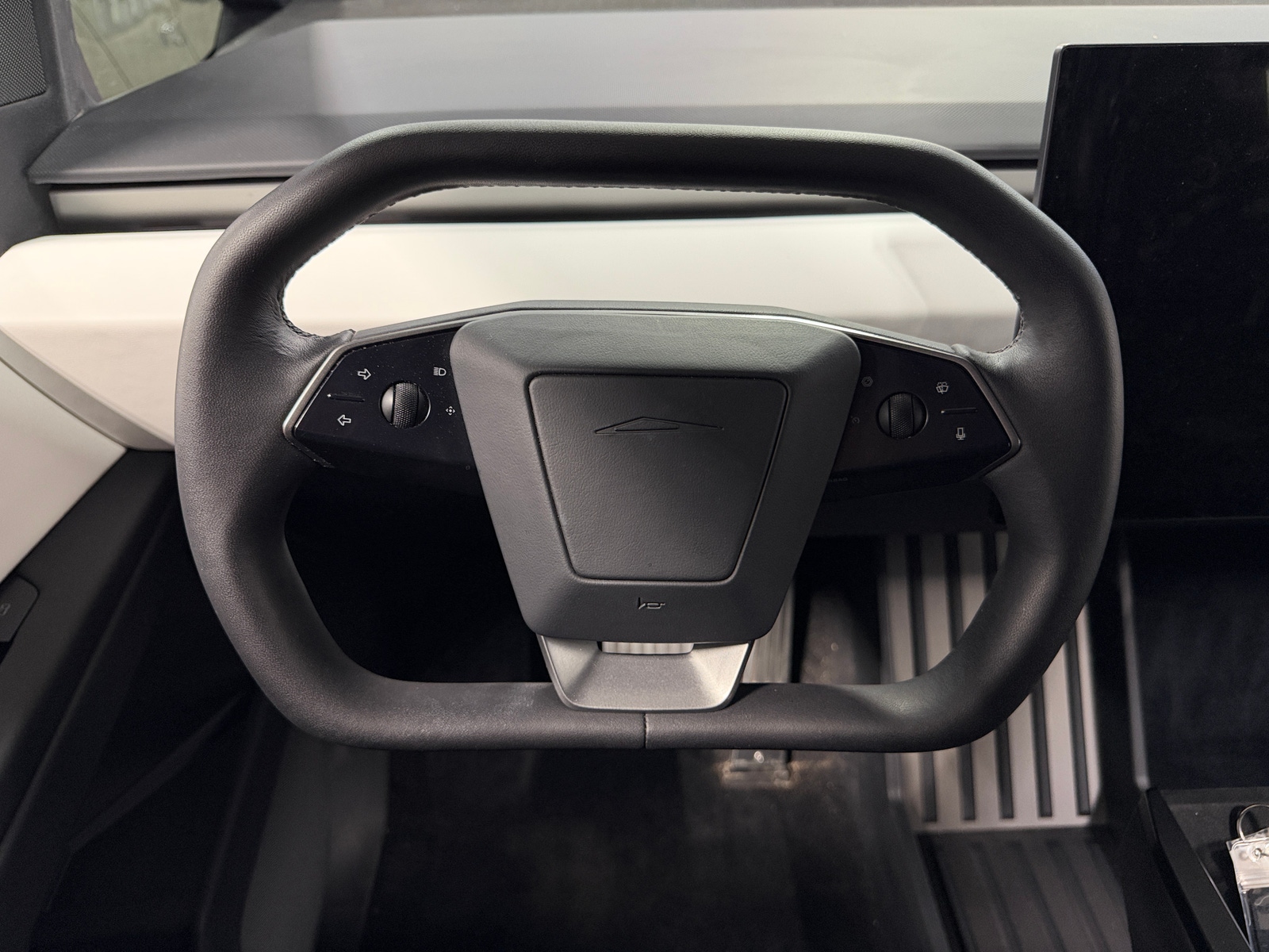 Thumbnail: 2024 Tesla Cybertruck - 4