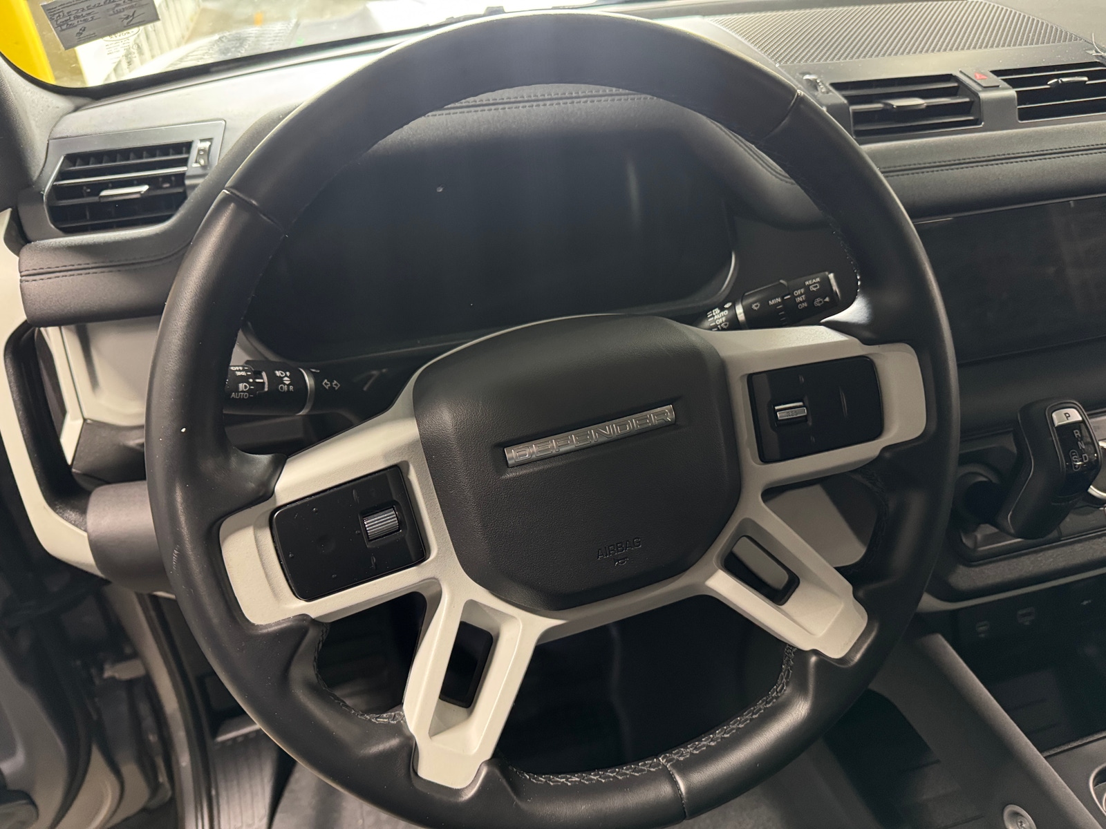 Thumbnail: 2024 Land Rover Defender - 4