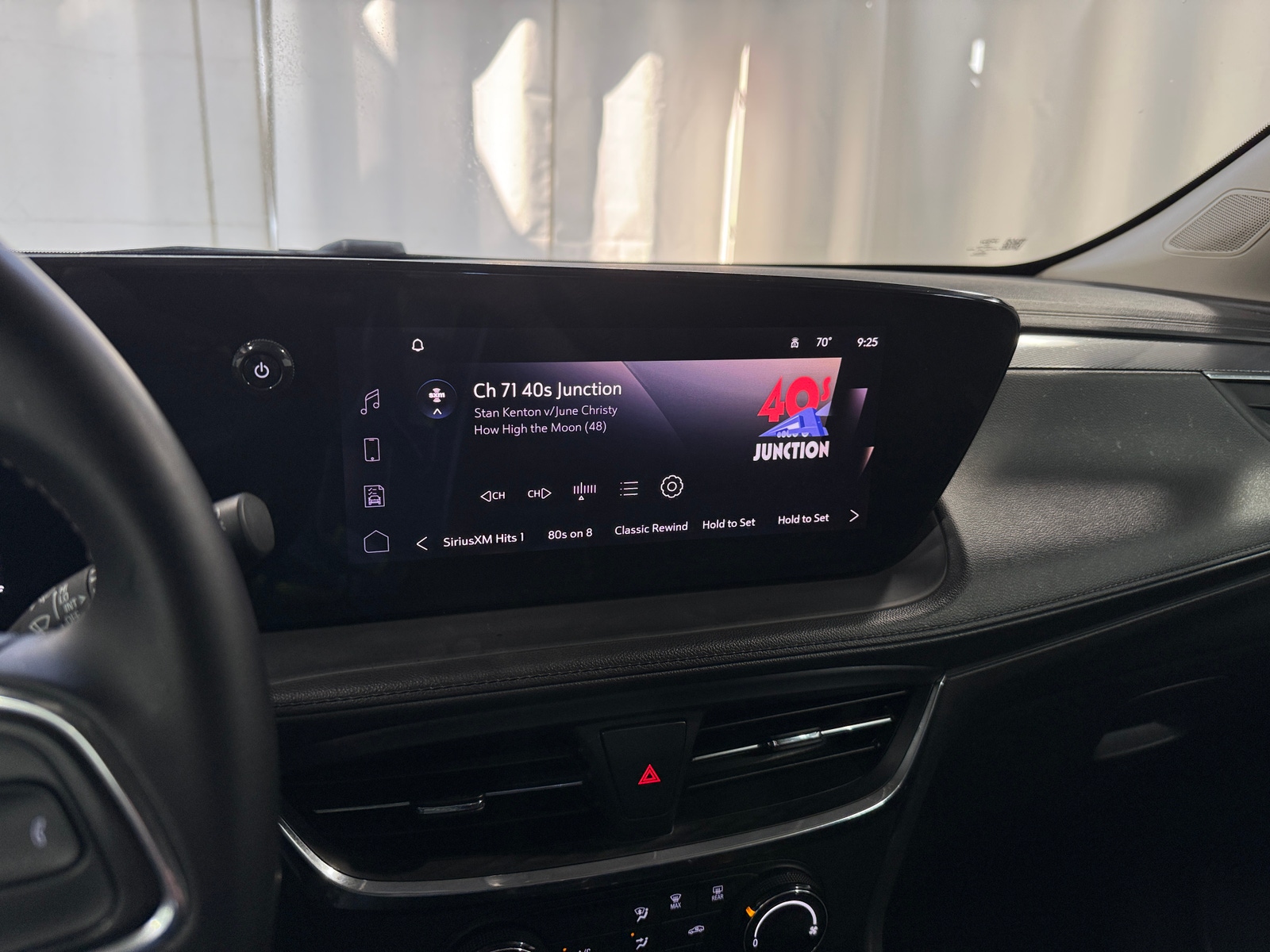 Thumbnail: 2025 Buick Encore GX - 3