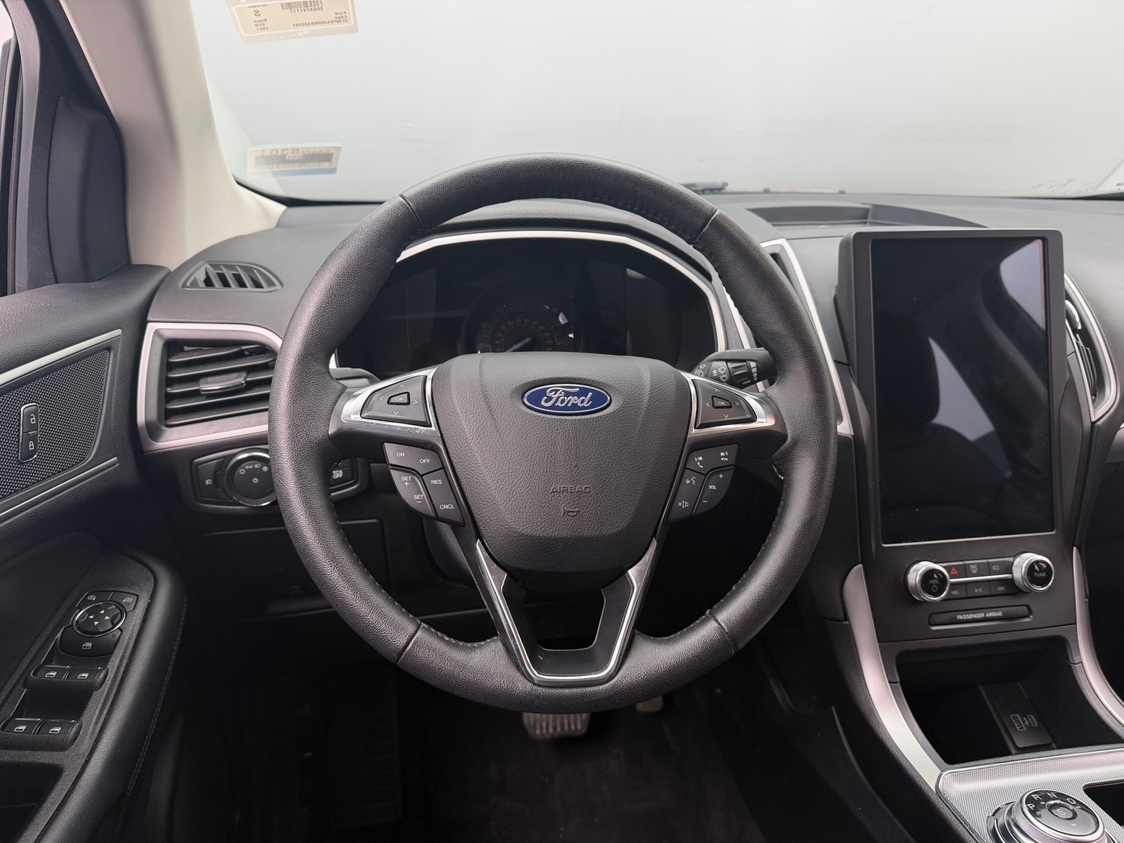 Thumbnail: 2021 Ford Edge - 4