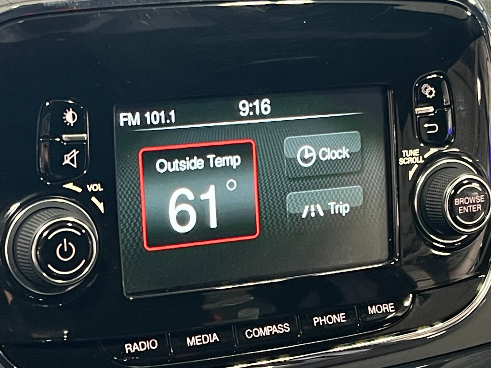 Thumbnail: 2017 Fiat 500 - 4