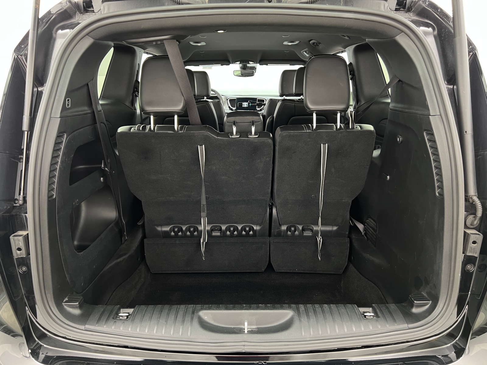 Thumbnail: 2025 Chrysler Pacifica - 6