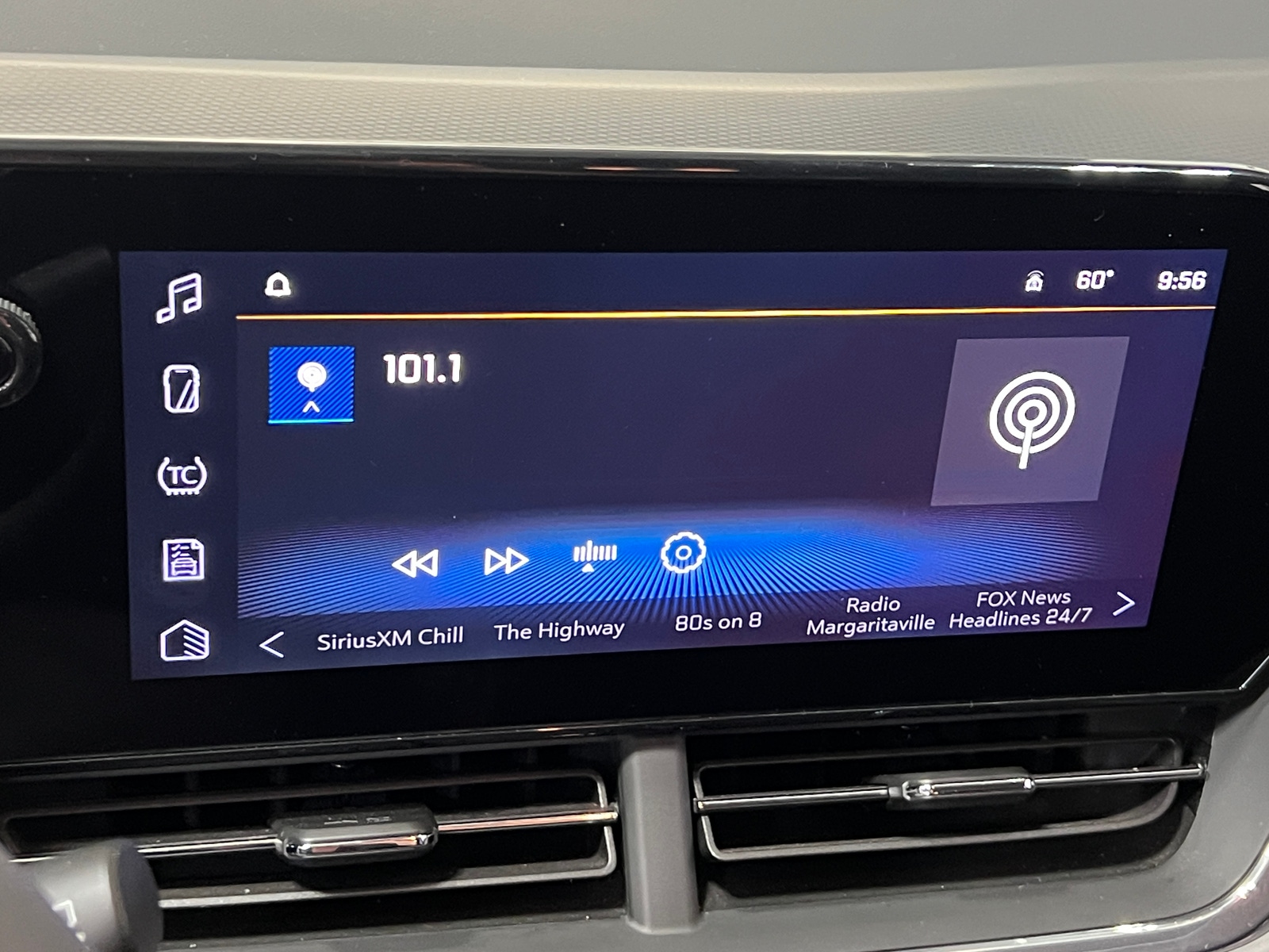 Thumbnail: 2025 Chevrolet Trax - 4