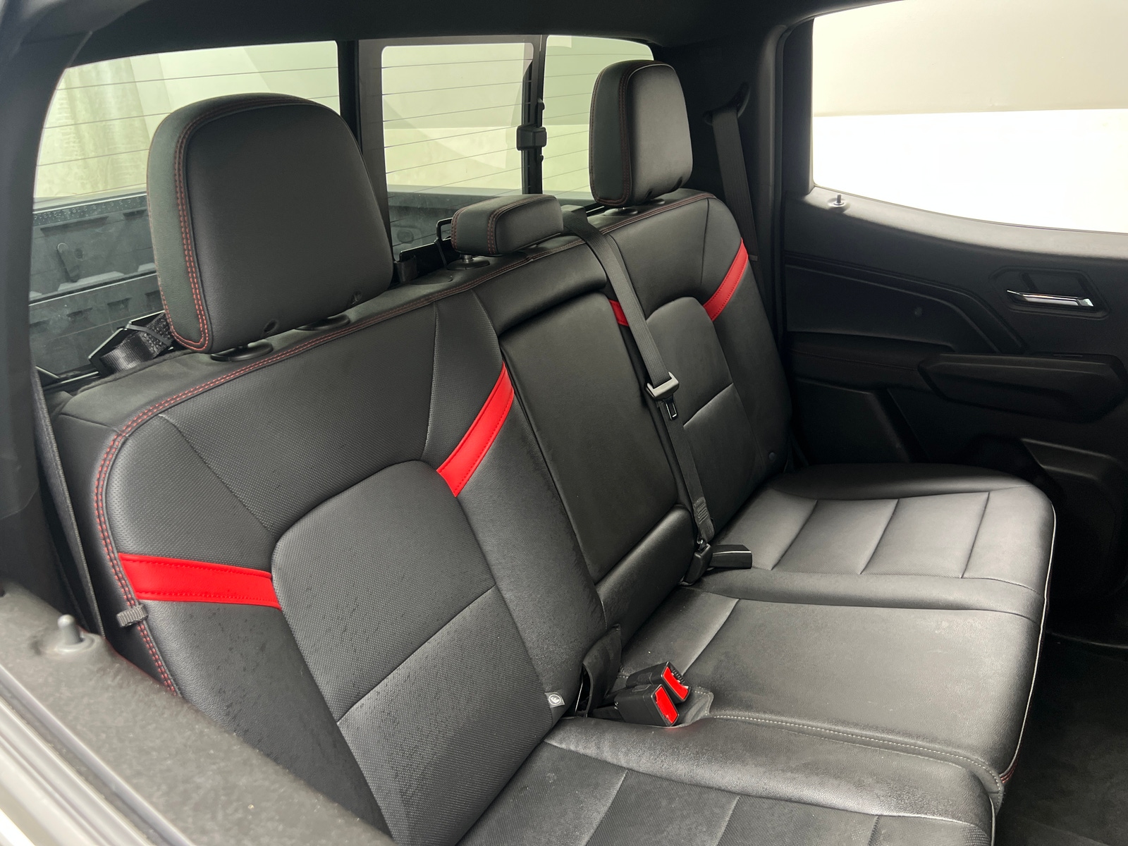 Thumbnail: 2023 Chevrolet Colorado - 6