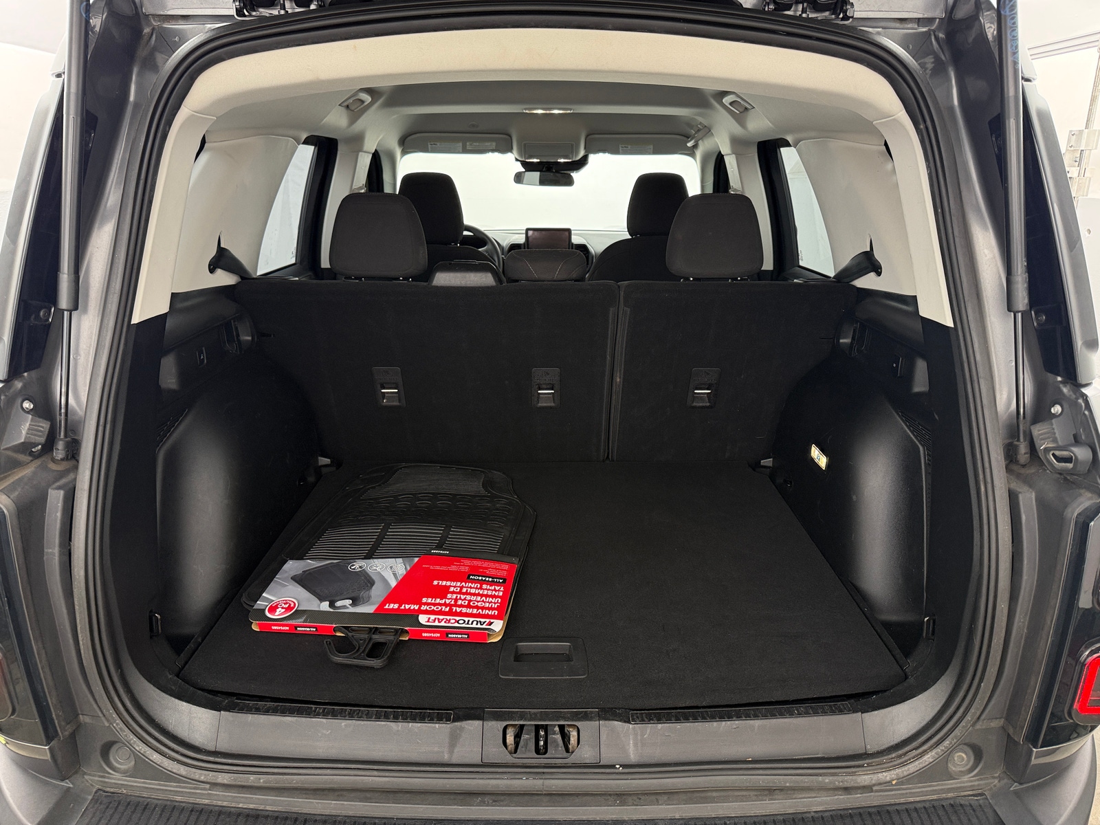 Thumbnail: 2022 Ford Bronco Sport - 7