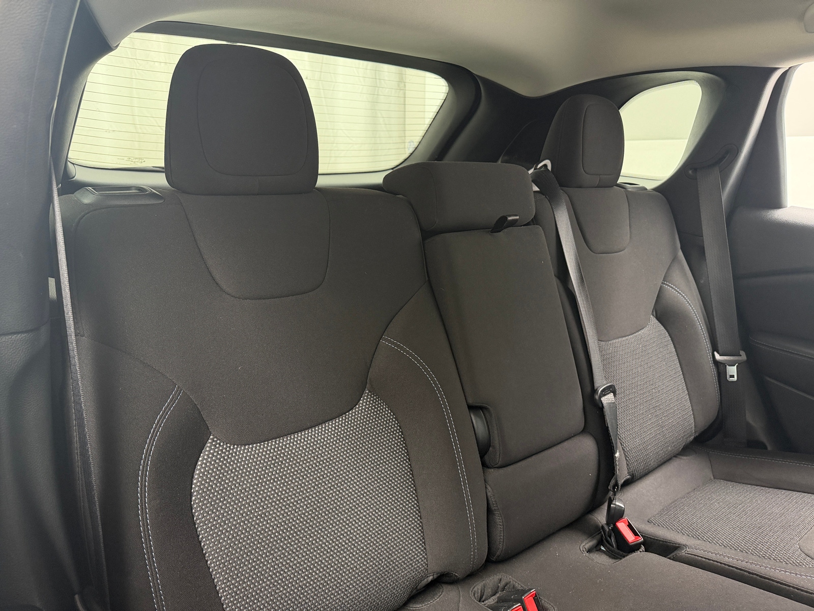 Thumbnail: 2020 Jeep Cherokee - 6