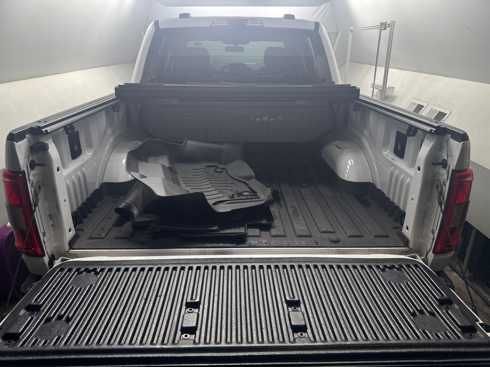 Thumbnail: 2021 Ford Econoline - 7