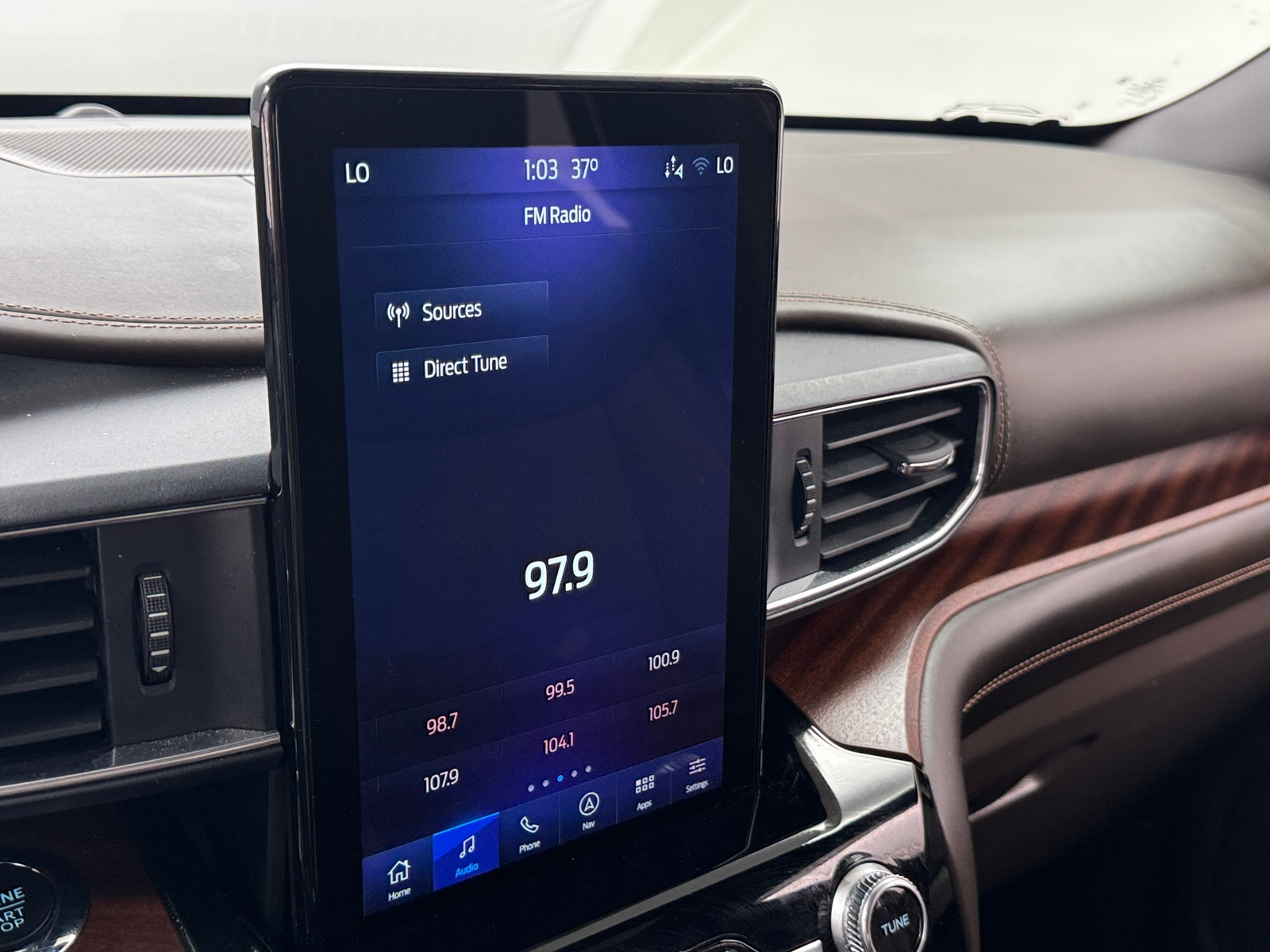 Thumbnail: 2022 Ford Explorer - 3