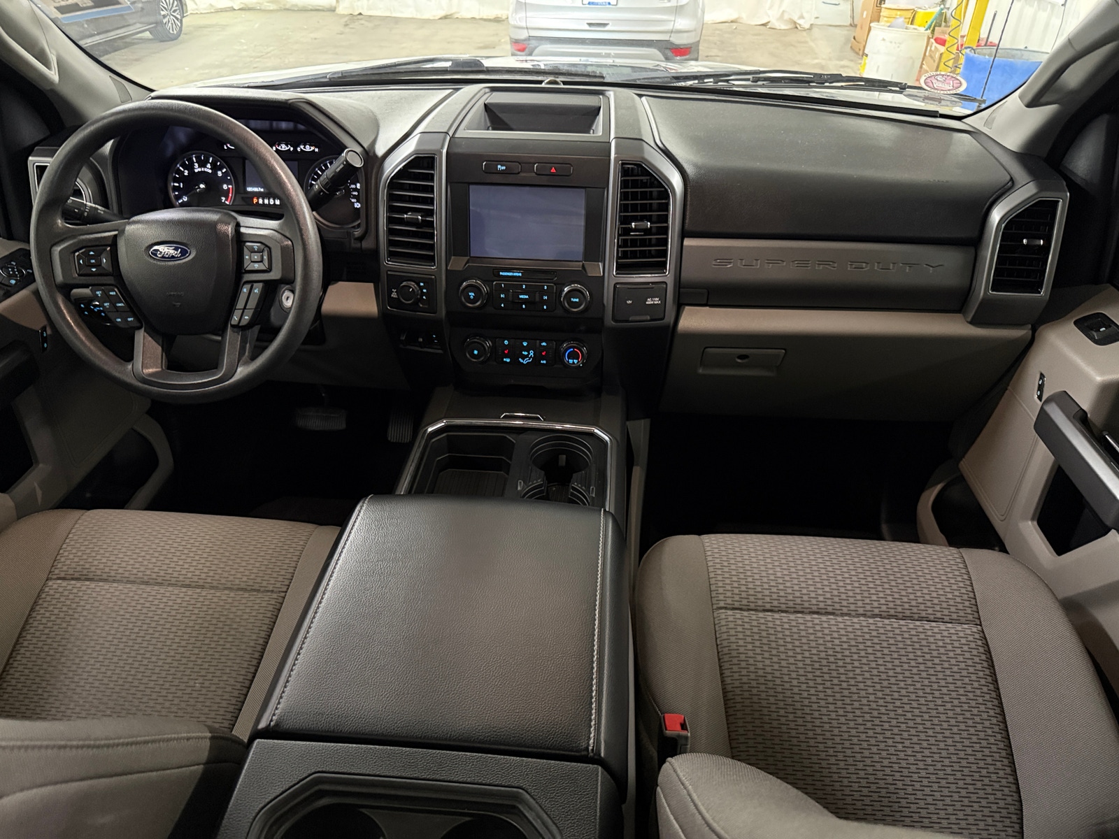 Thumbnail: 2019 Ford Econoline - 3