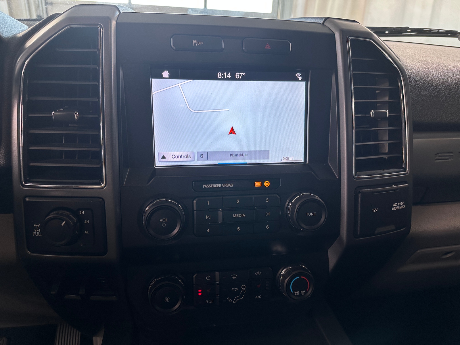 Thumbnail: 2019 Ford Econoline - 4