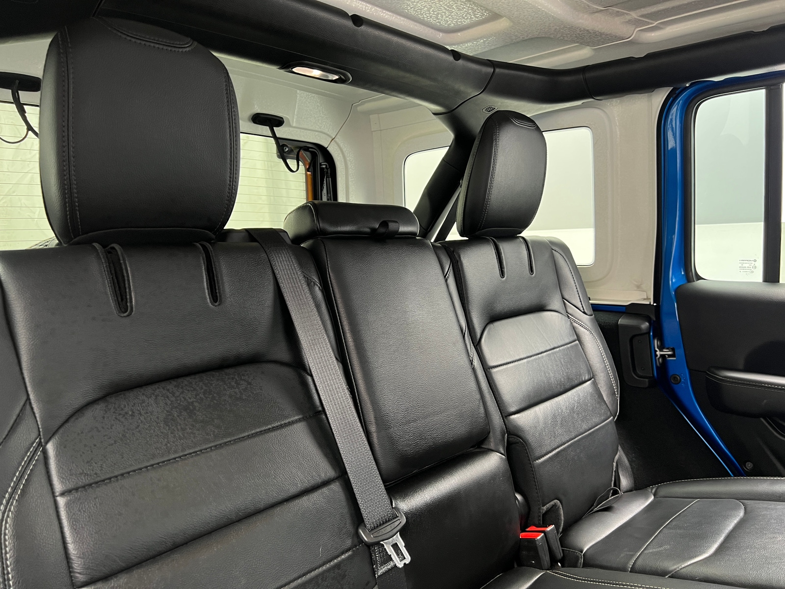 Thumbnail: 2022 Jeep Wrangler - 5