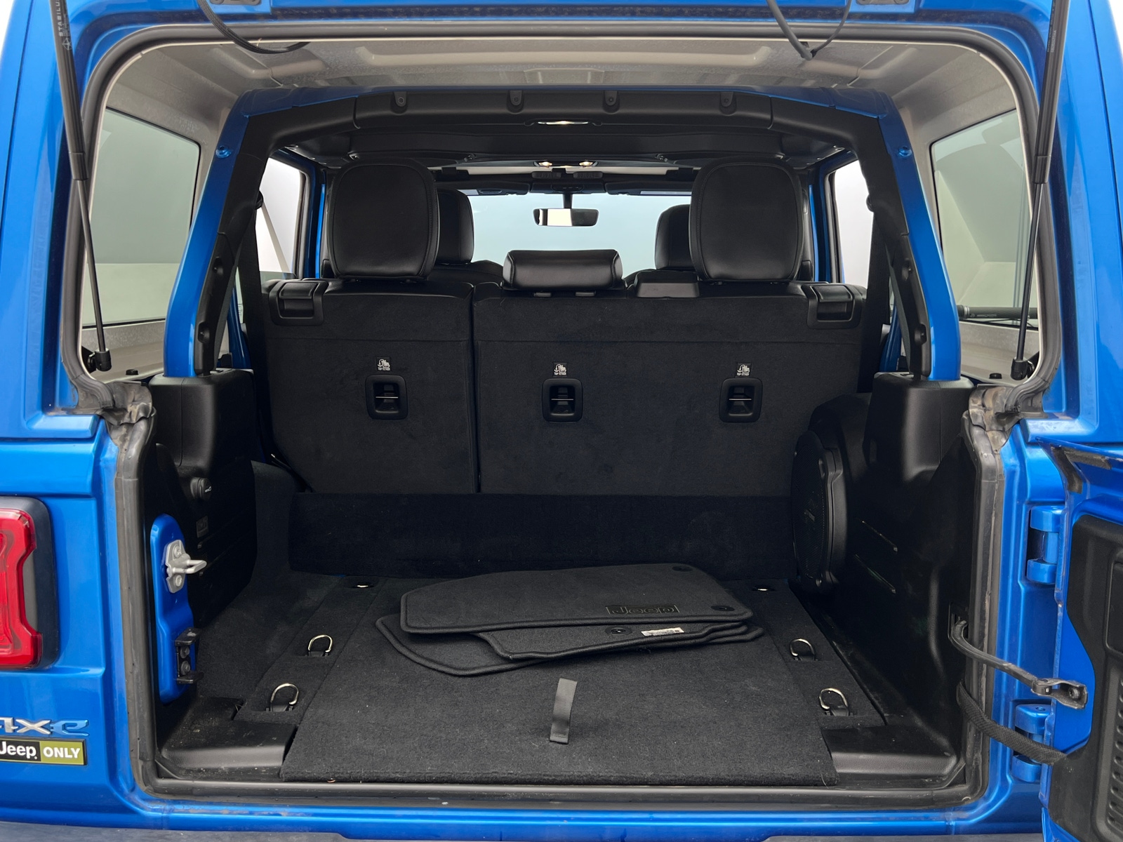 Thumbnail: 2022 Jeep Wrangler - 6