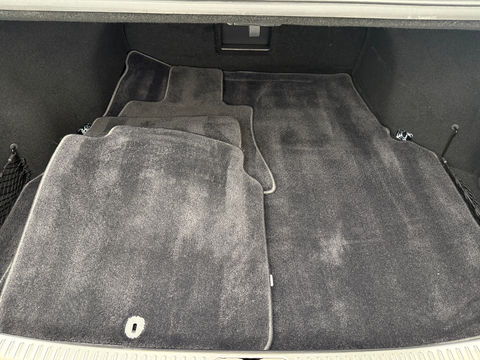 Thumbnail: 2017 Genesis G90 - 6