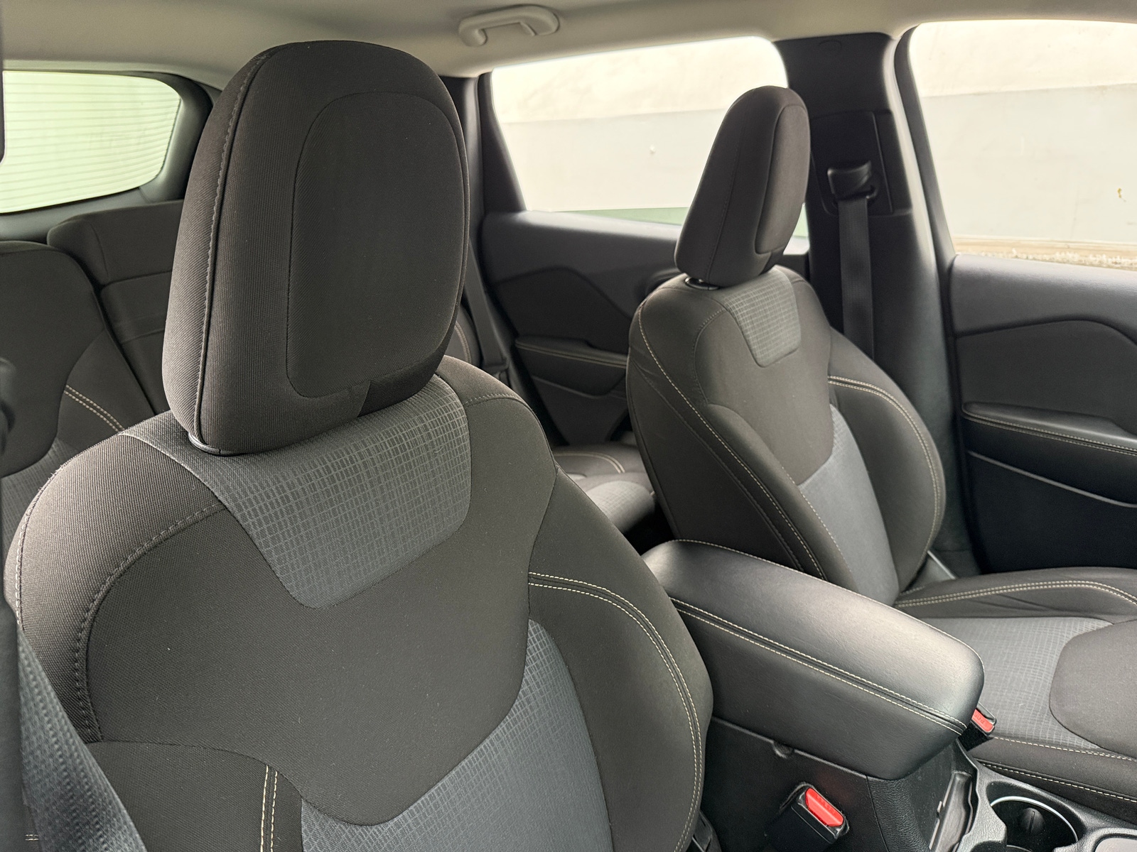 Thumbnail: 2016 Jeep Cherokee - 2