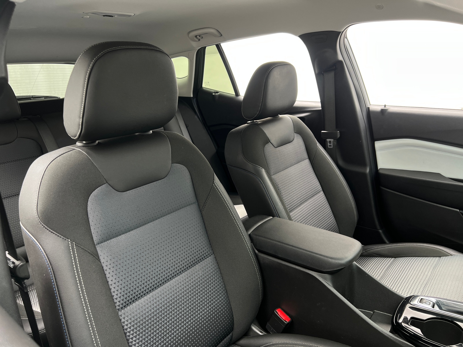 Thumbnail: 2025 Chevrolet Trax - 2