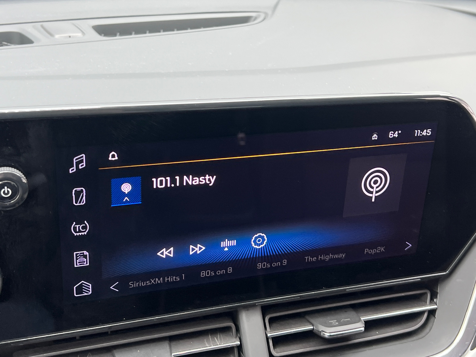 Thumbnail: 2025 Chevrolet Trax - 4