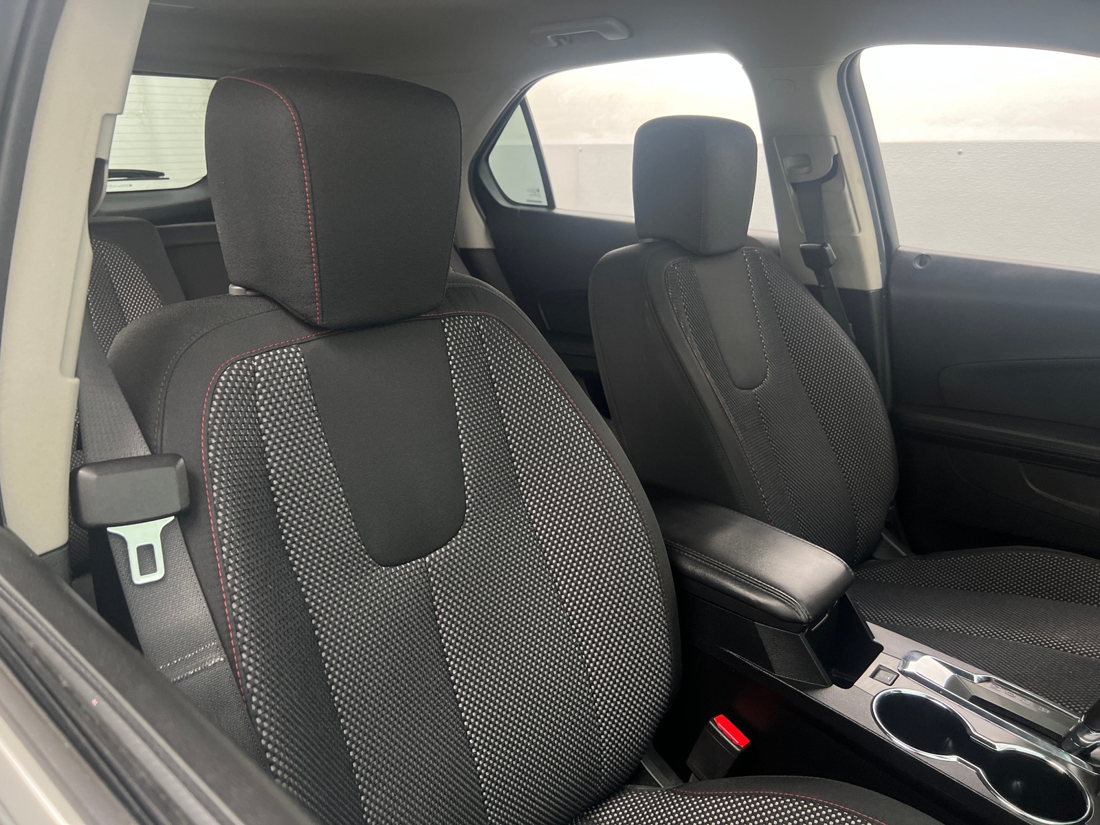 Thumbnail: 2017 Chevrolet Equinox - 2