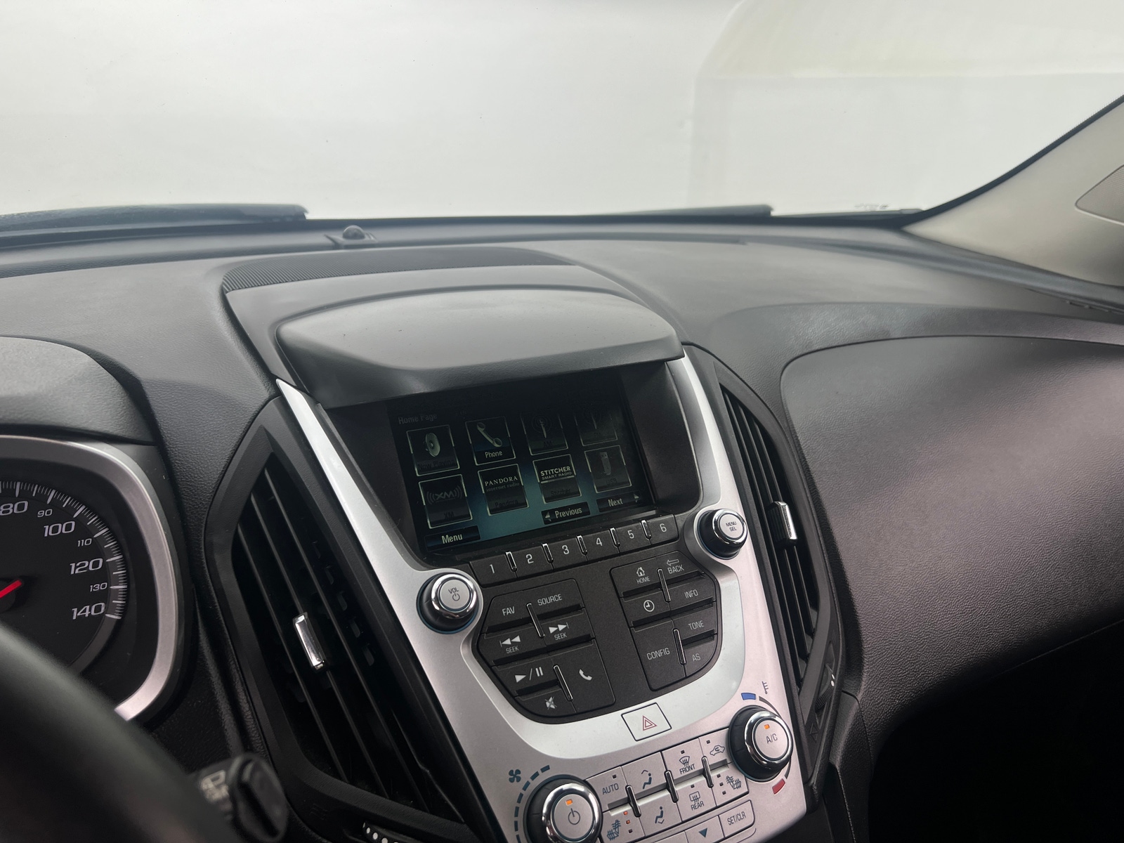 Thumbnail: 2017 Chevrolet Equinox - 4