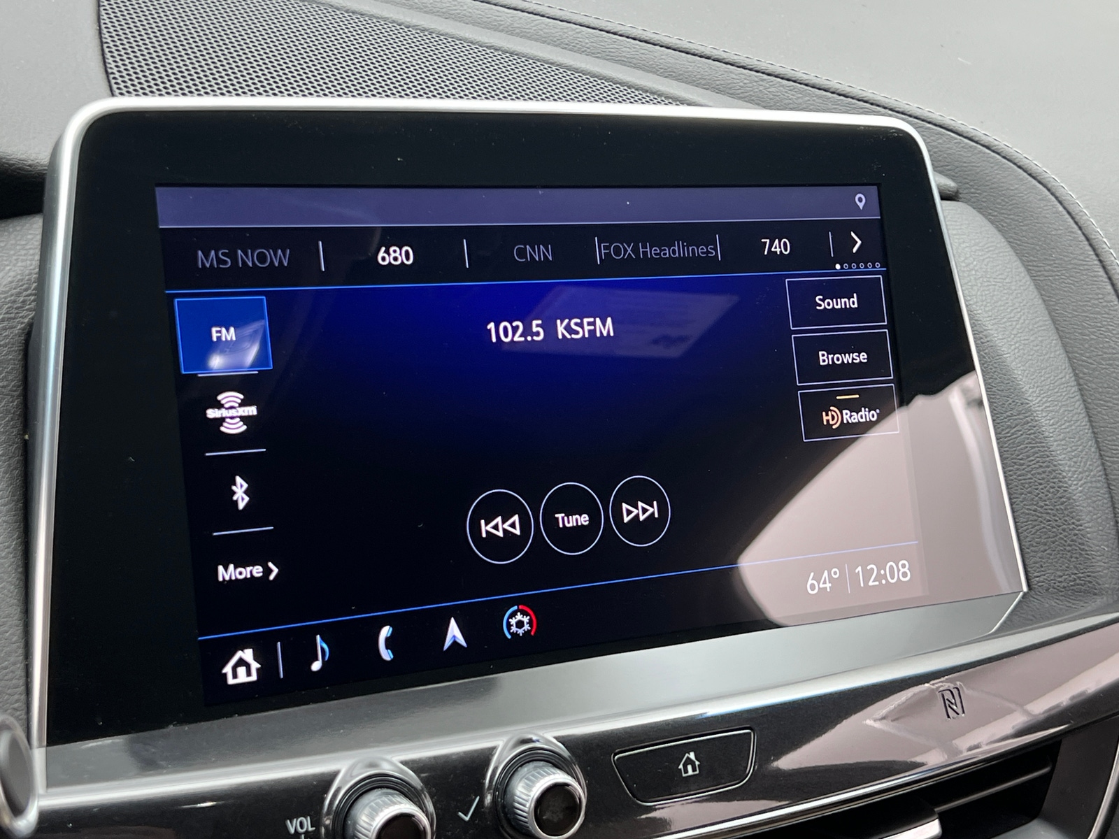 Thumbnail: 2020 Cadillac CT5 - 3