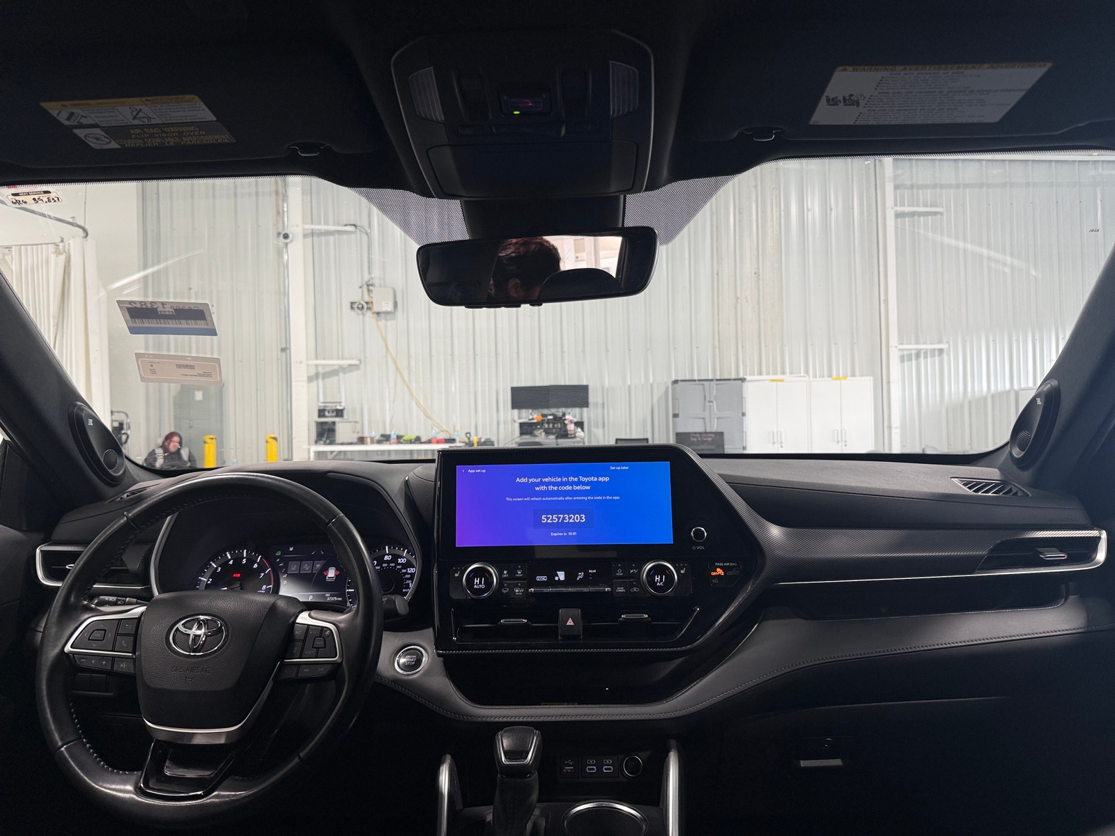 Thumbnail: 2023 Toyota Highlander - 2