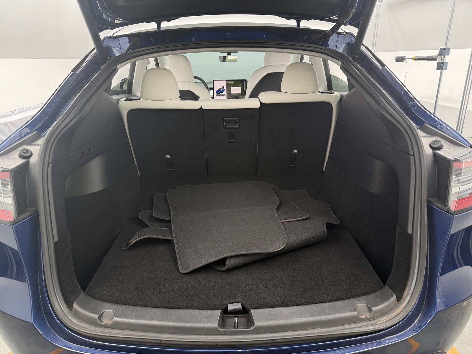 Thumbnail: 2022 Tesla Model Y - 6