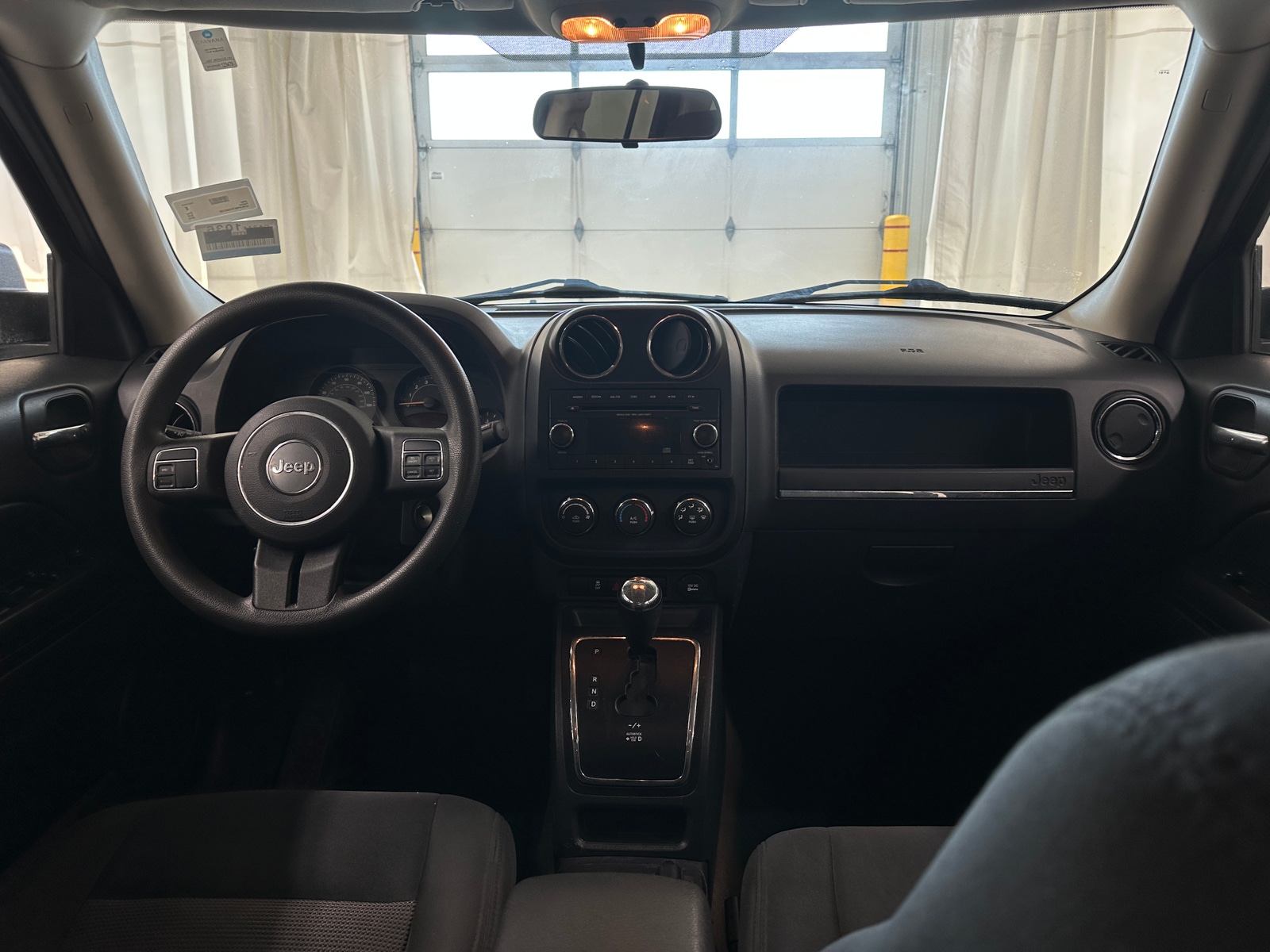 Thumbnail: 2015 Jeep Patriot - 3