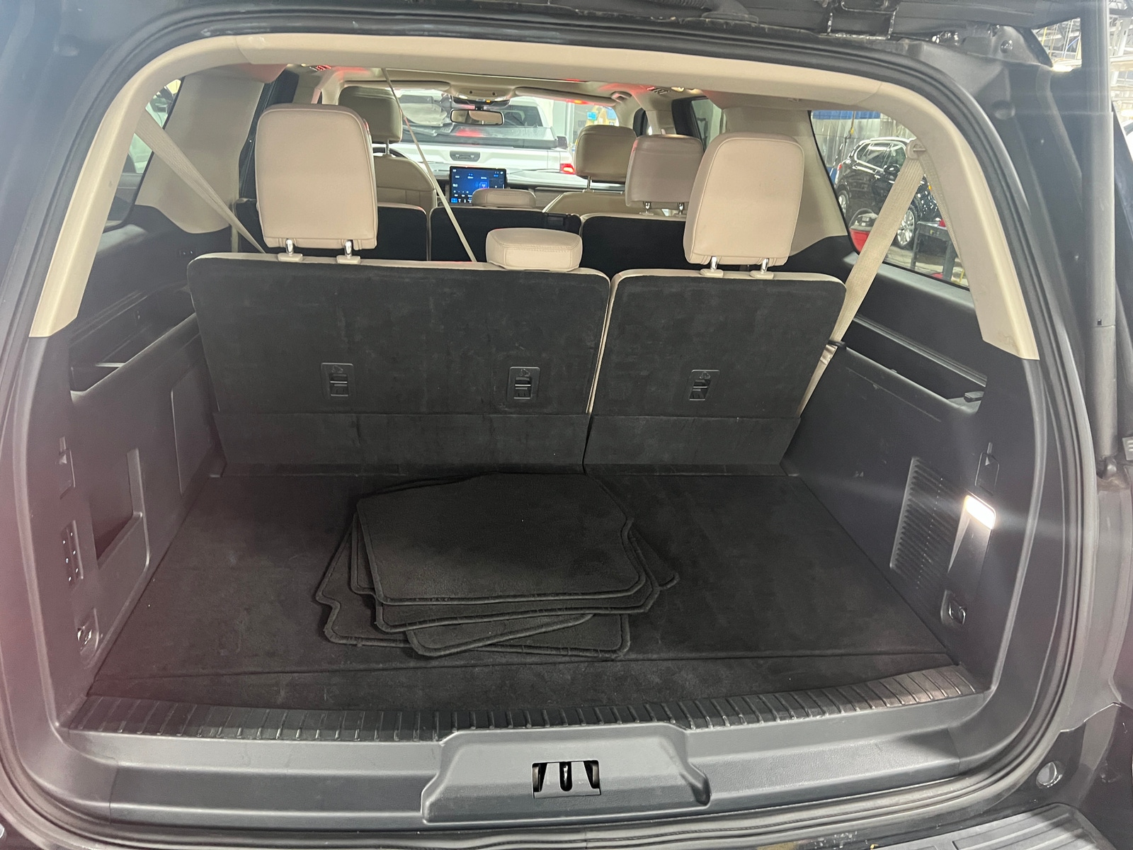 Thumbnail: 2024 Ford Expedition MAX - 6