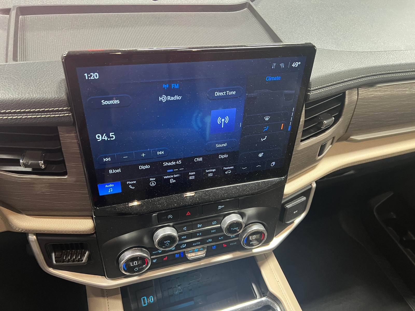 Thumbnail: 2024 Ford Expedition MAX - 3