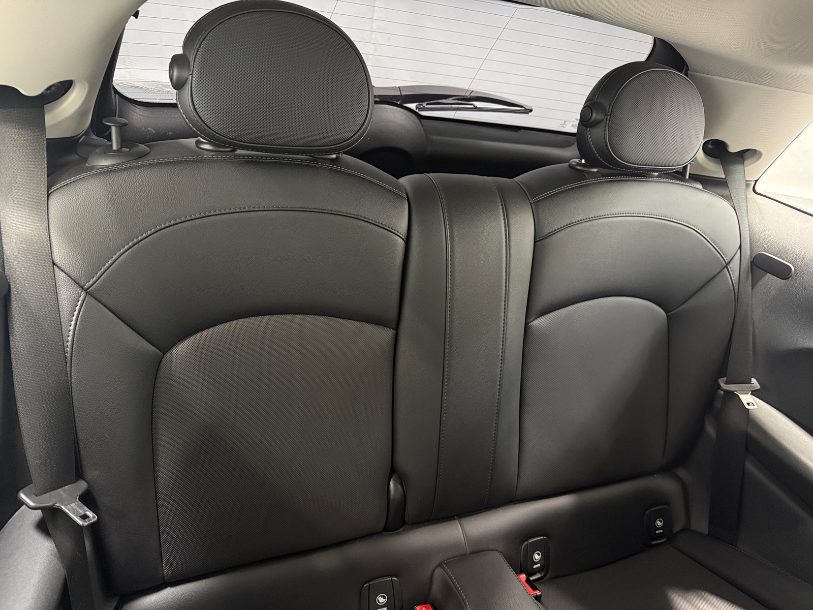 Thumbnail: 2017 MINI Cooper Hardtop - 5