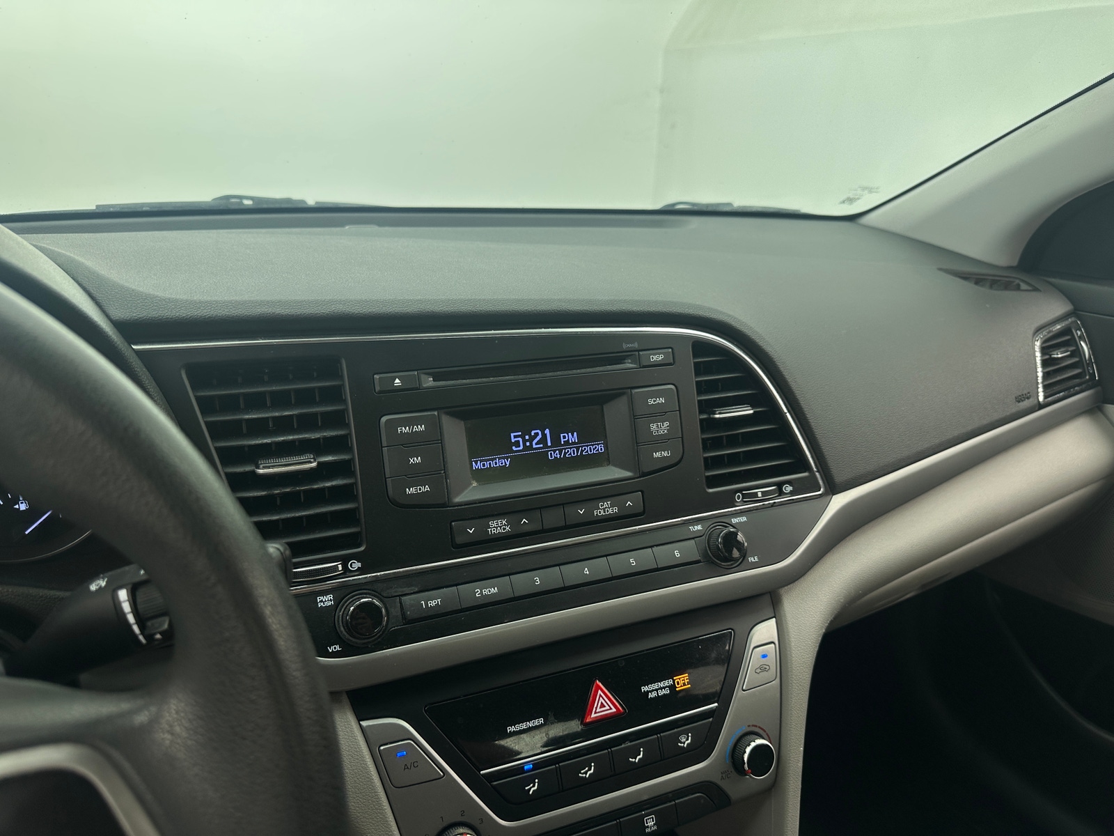 Thumbnail: 2017 Hyundai Elantra - 4