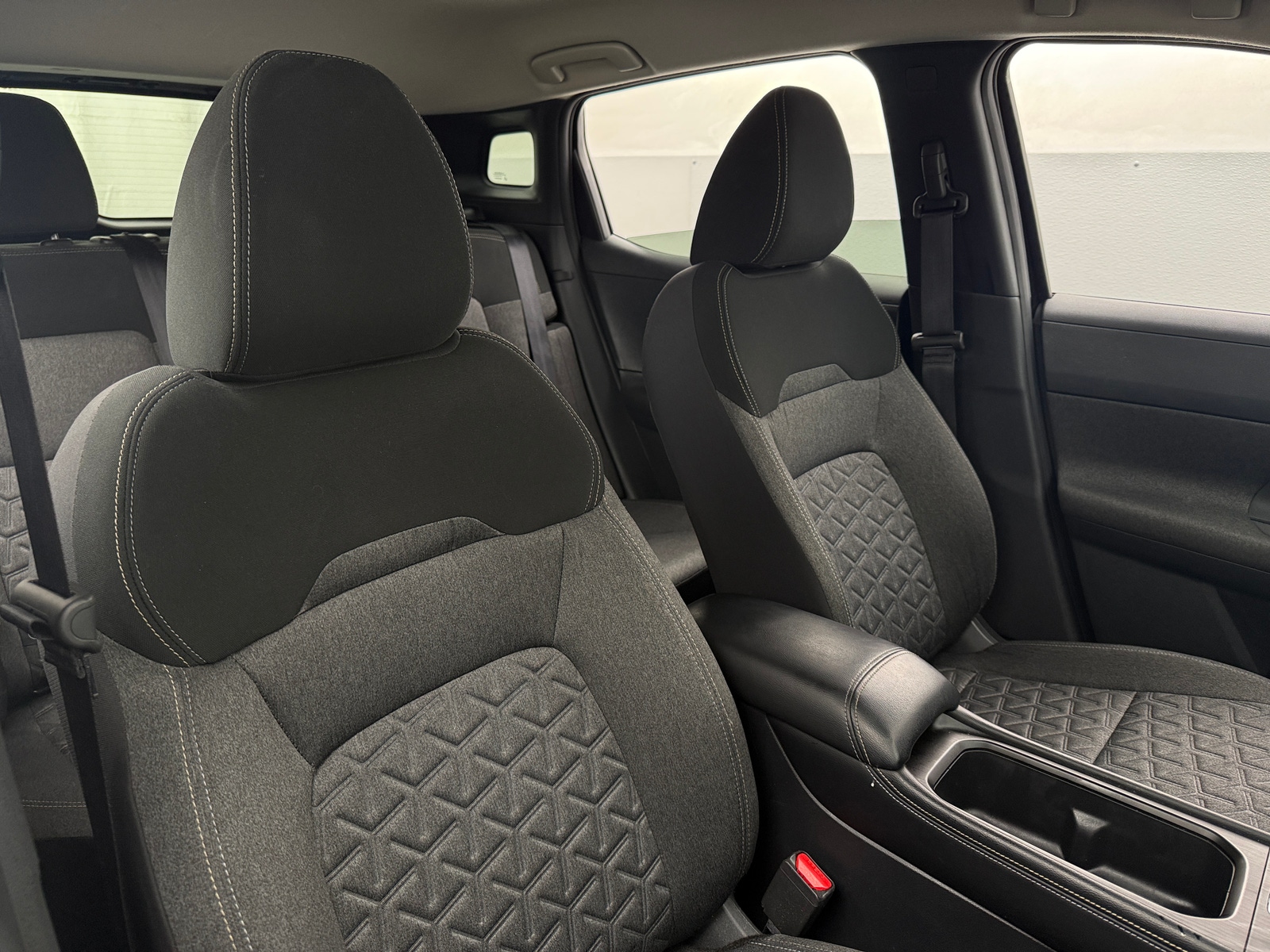 Thumbnail: 2025 Nissan Kicks - 2