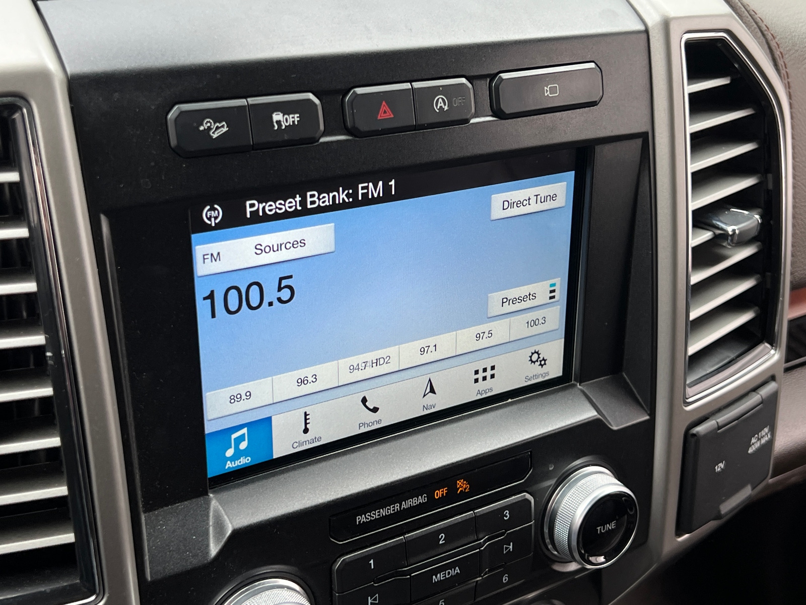 Thumbnail: 2017 Ford Econoline - 3