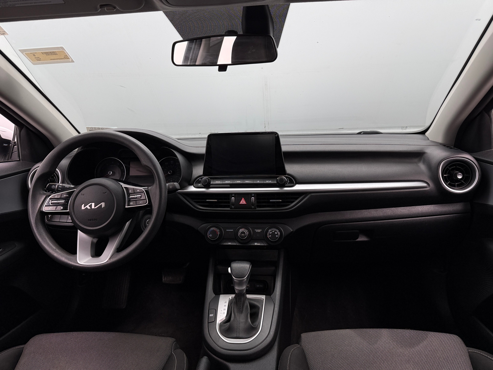 Thumbnail: 2023 Kia Forte - 3