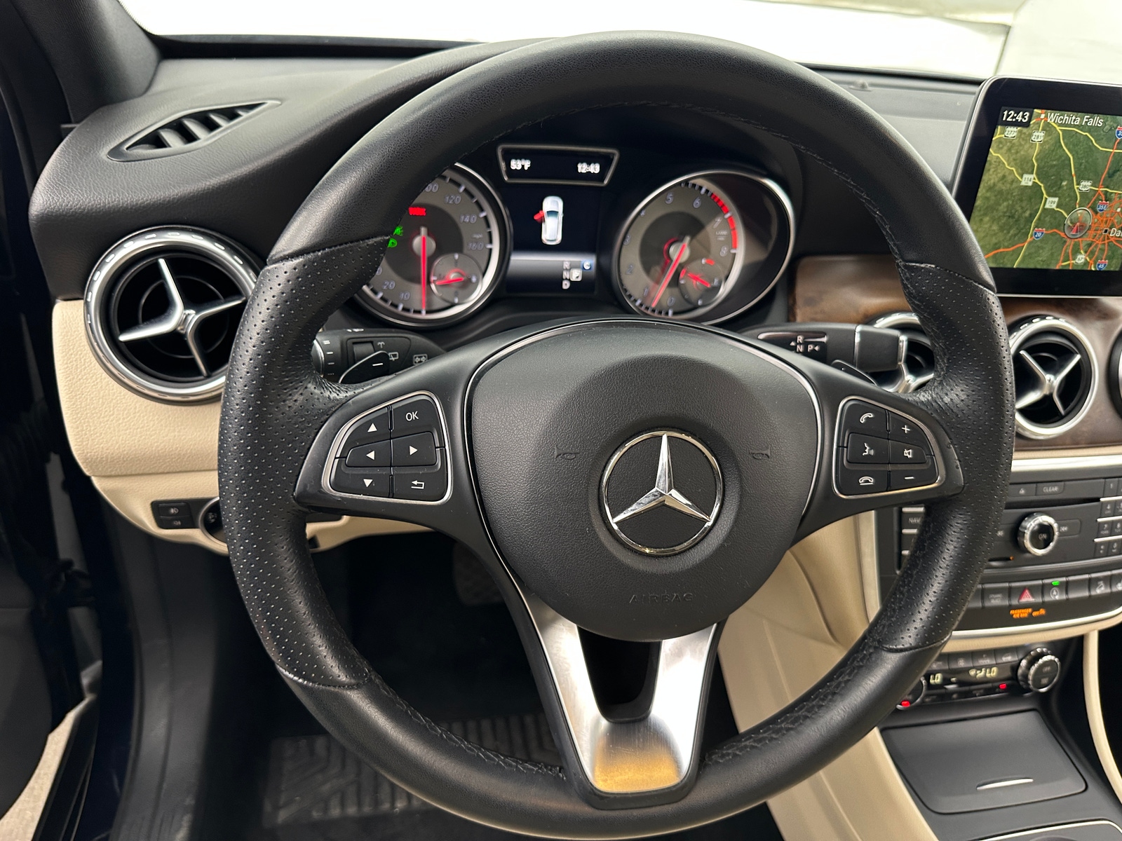 Thumbnail: 2017 Mercedes-Benz GLA - 4