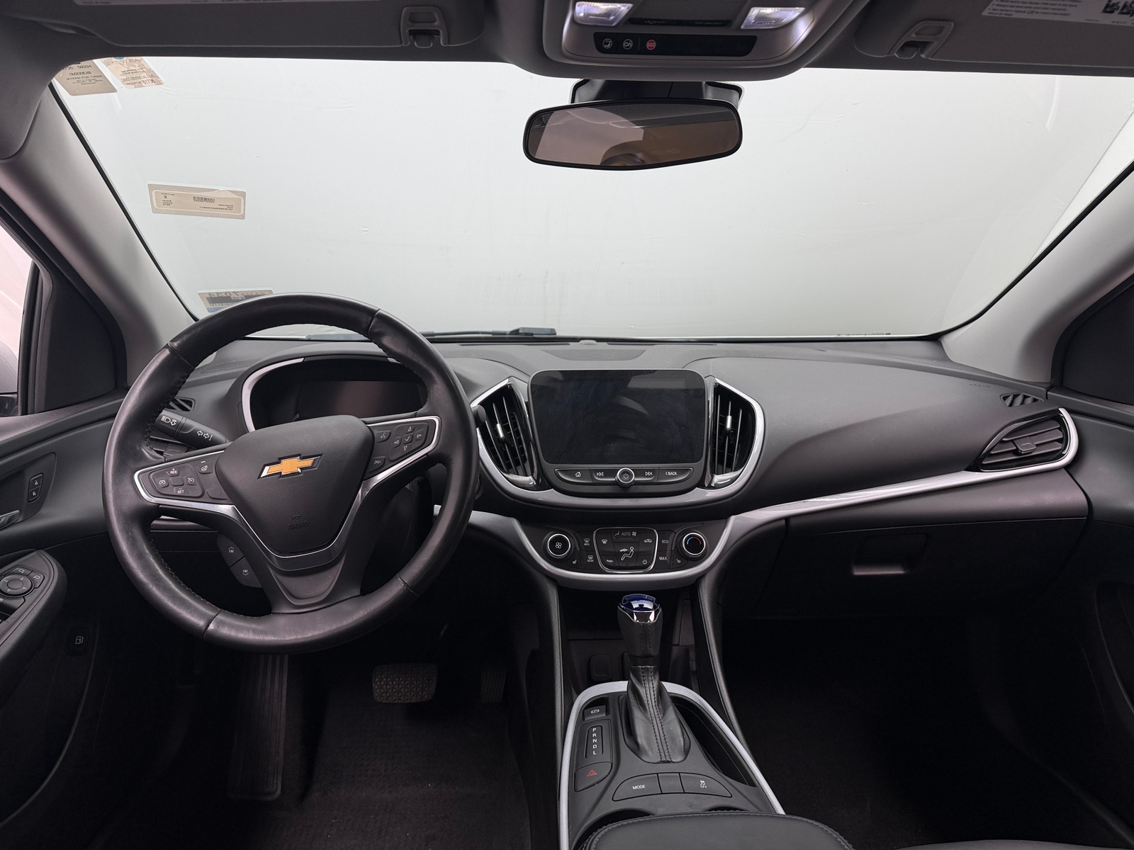 Thumbnail: 2018 Chevrolet Volt - 2