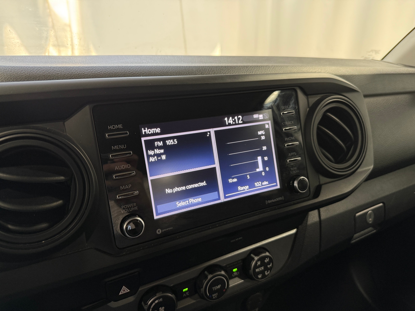 Thumbnail: 2022 Toyota Tacoma - 4