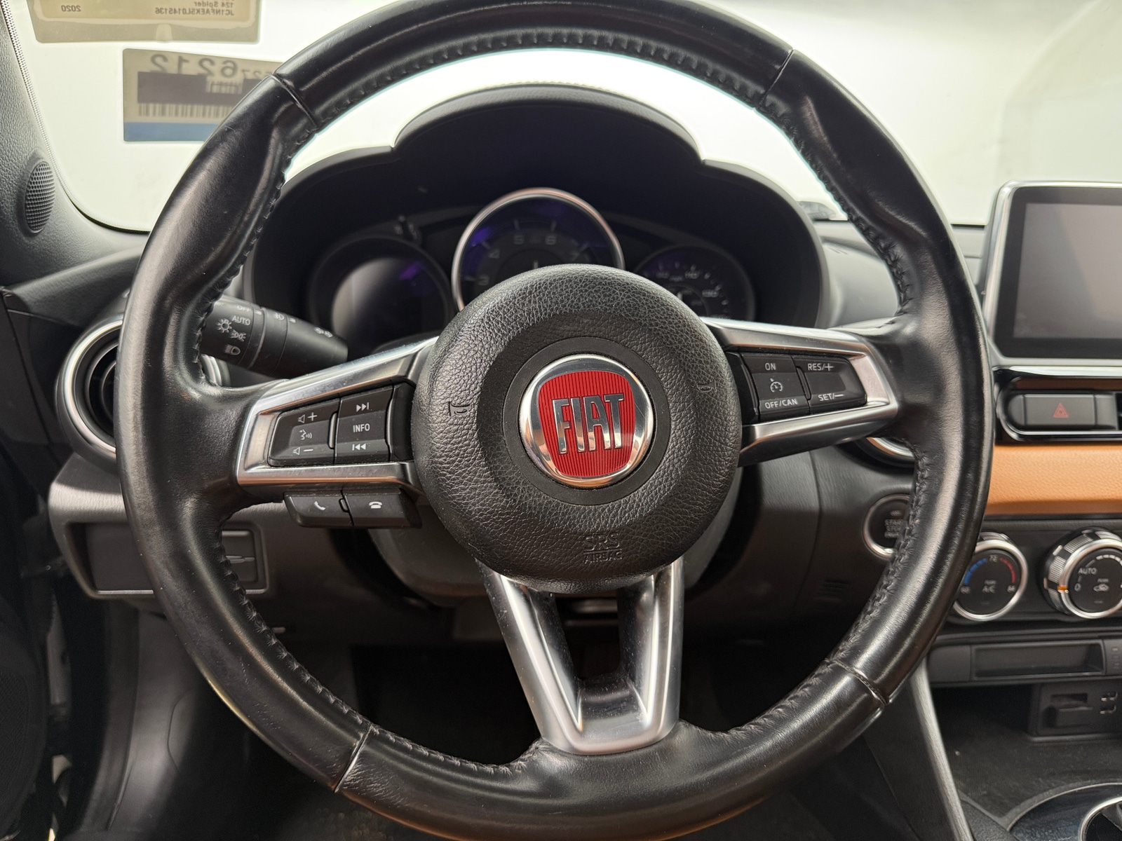 Thumbnail: 2020 Fiat 124 Spider - 3