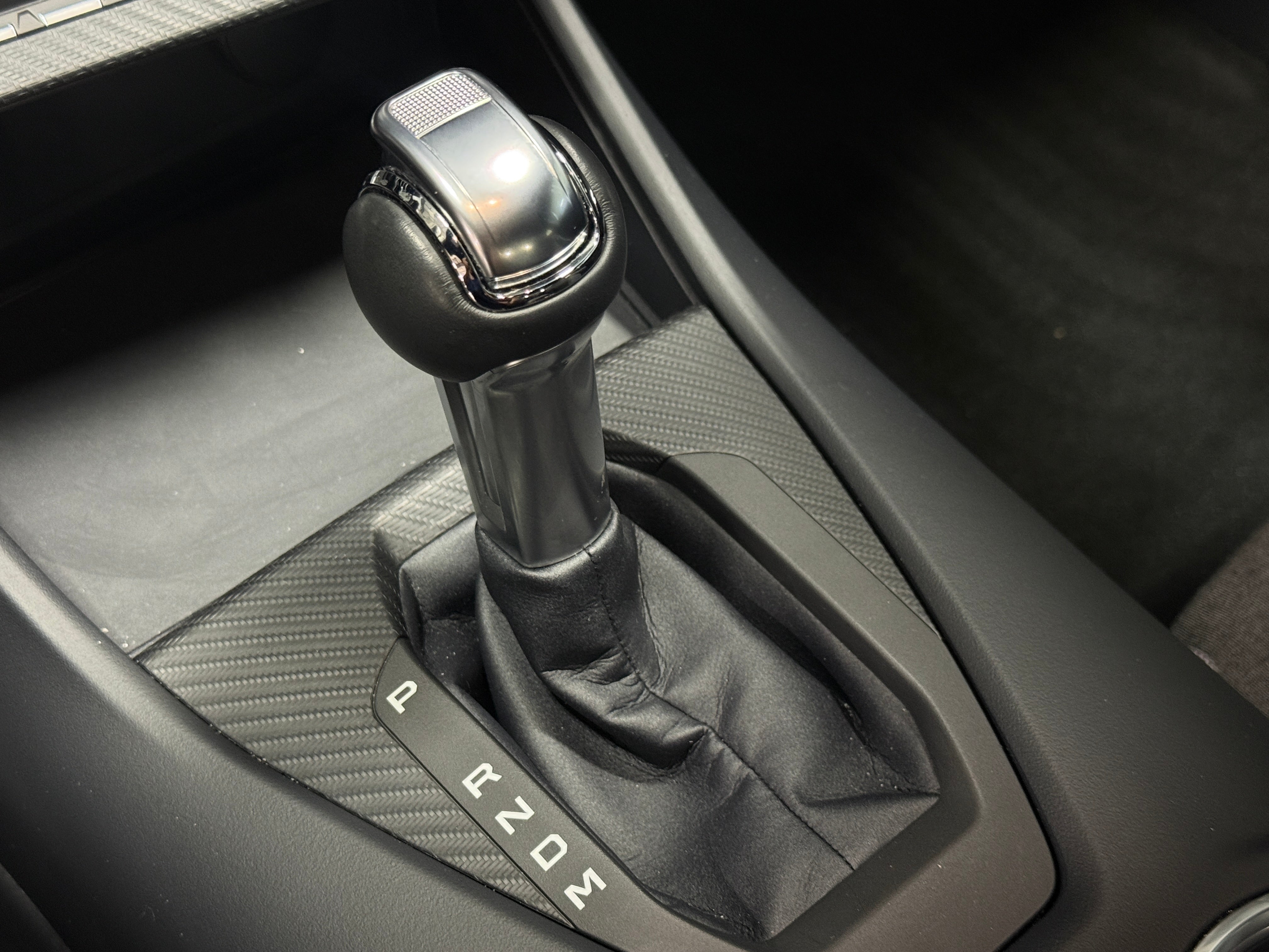 2025 Ford Mustang GT - Photo 6