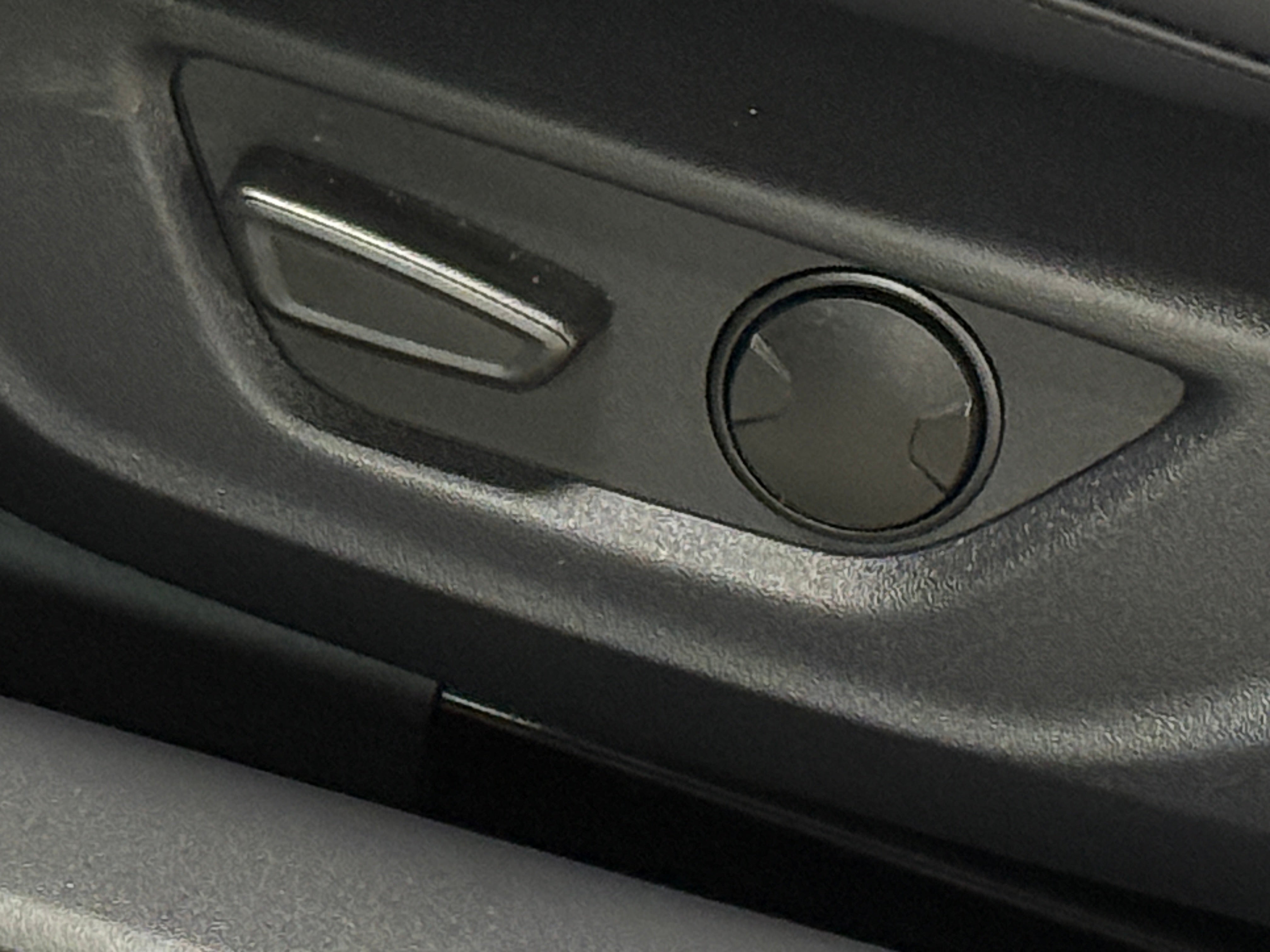 2025 Ford Mustang GT - Photo 5