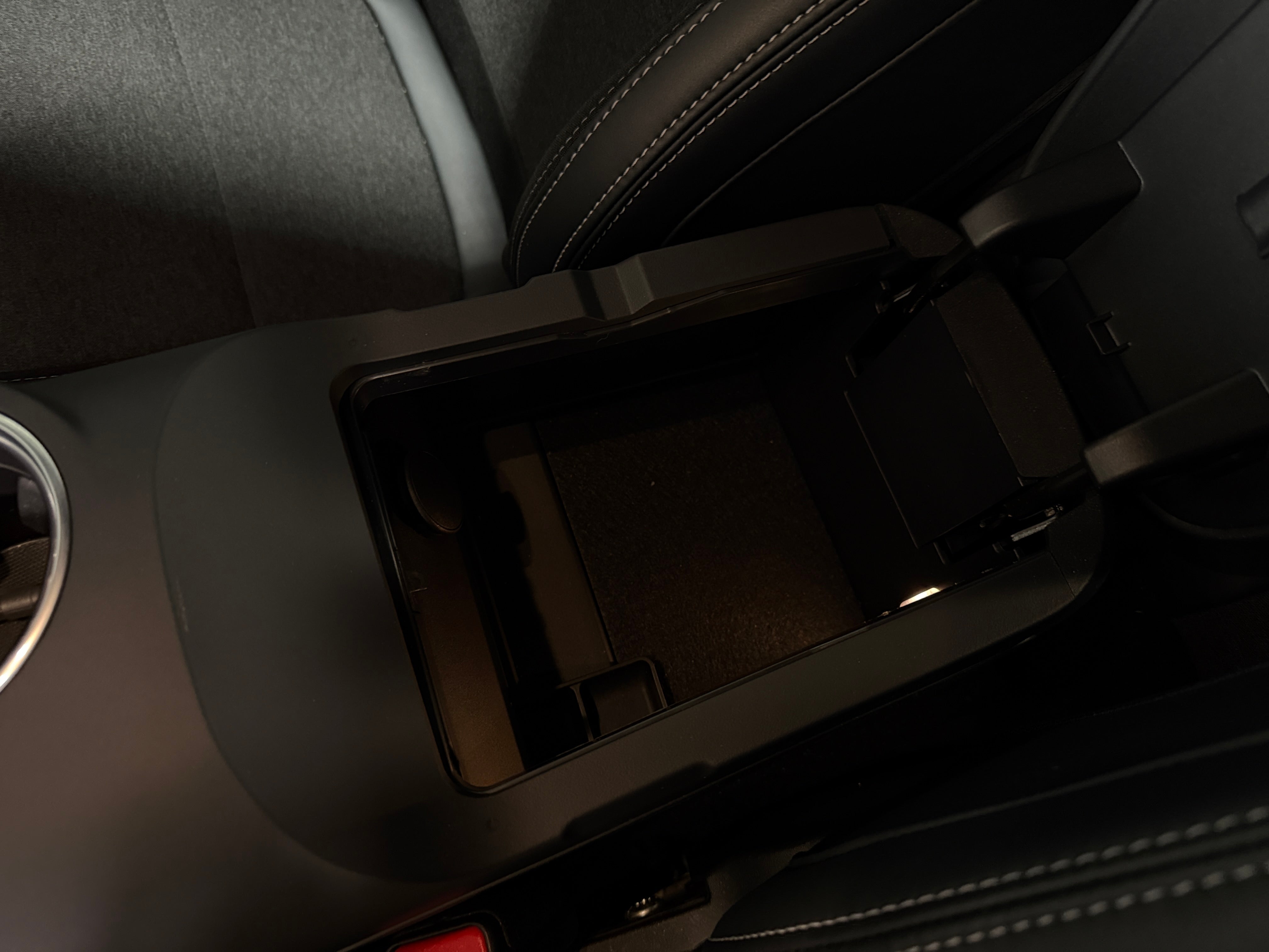 2025 Ford Mustang GT - Photo 11