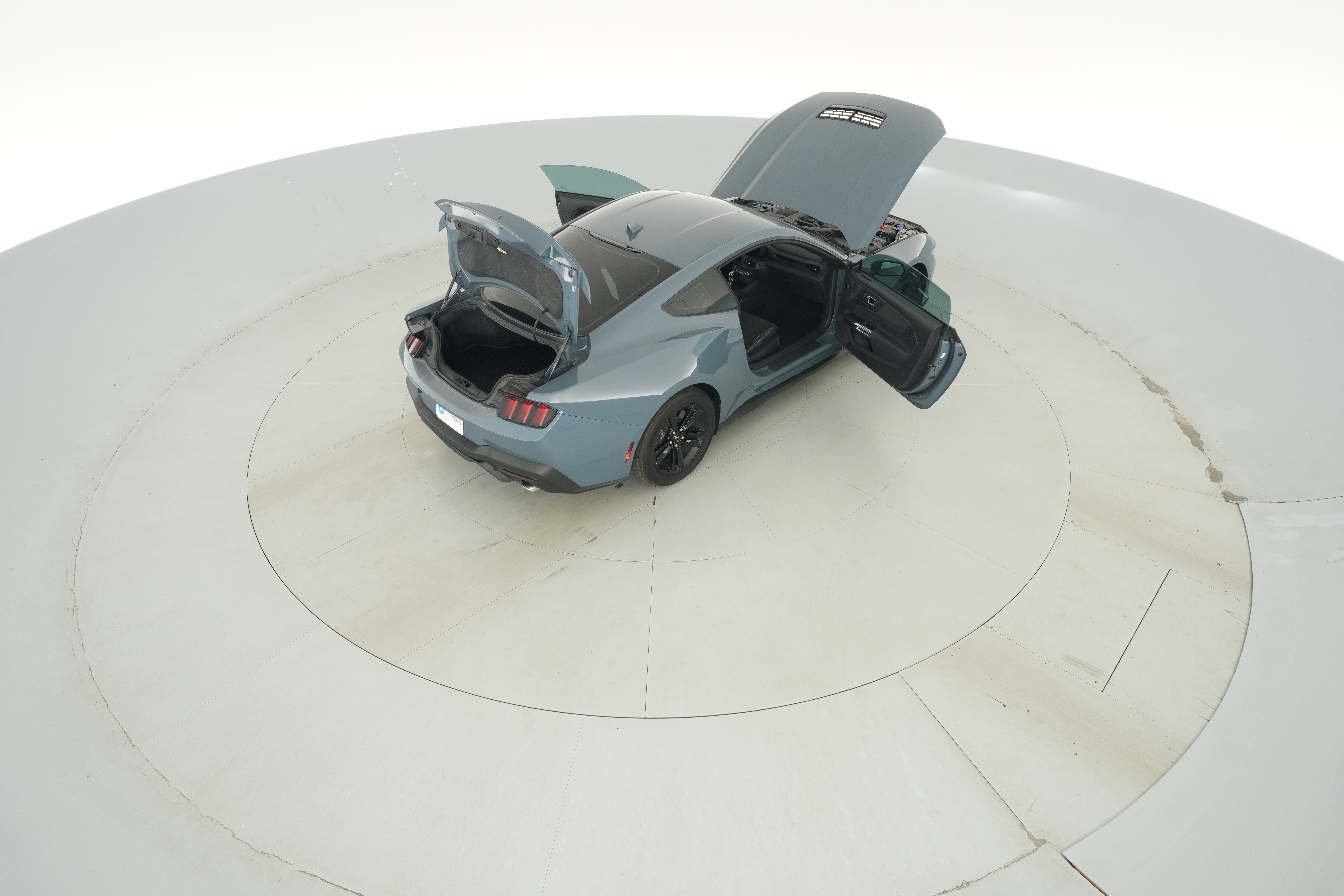 2025 Ford Mustang GT - Photo 24