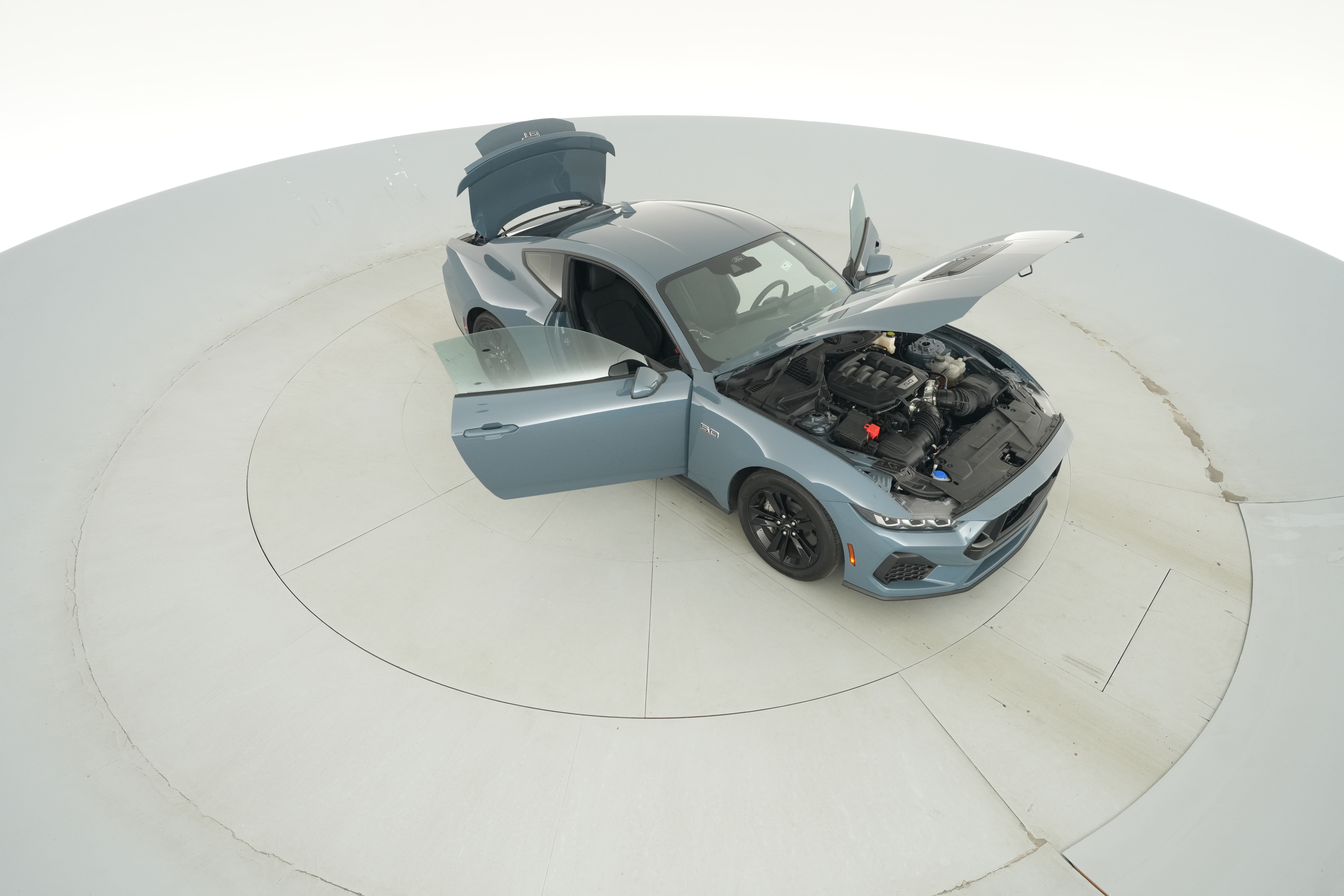 2025 Ford Mustang GT - Photo 28