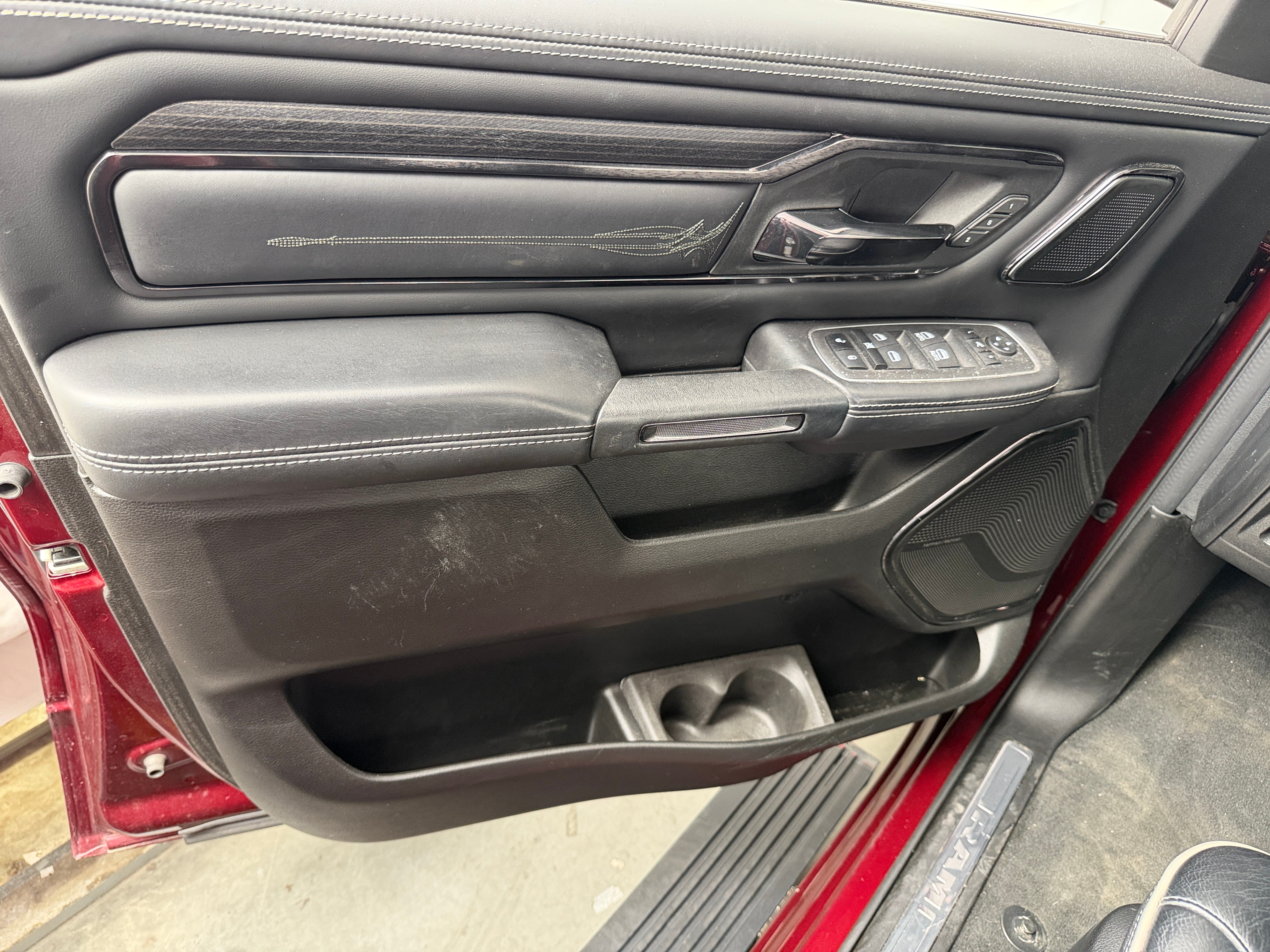 2023 RAM Ram 1500 Pickup Limited - Photo 9