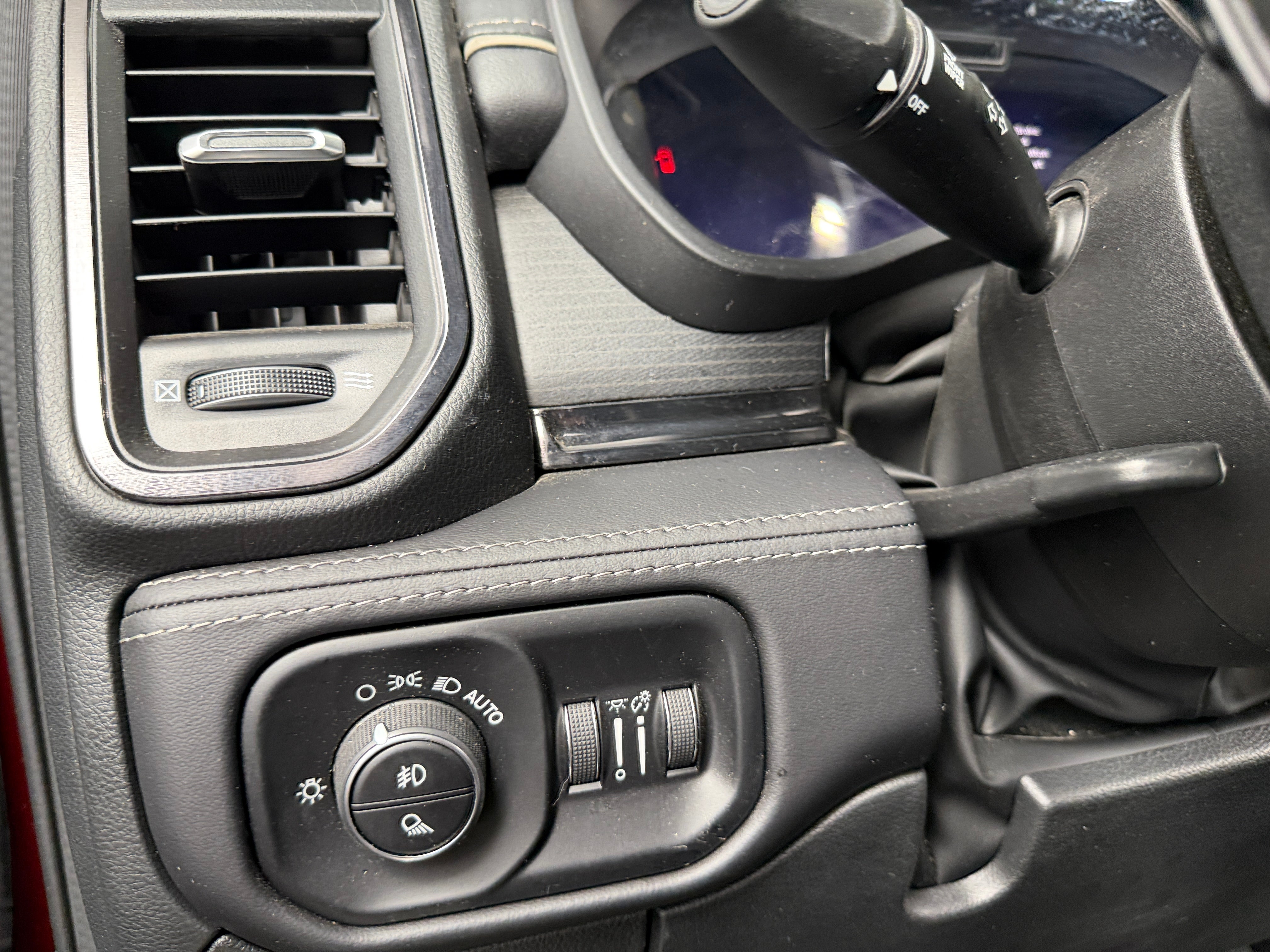 2023 RAM Ram 1500 Pickup Limited - Photo 12